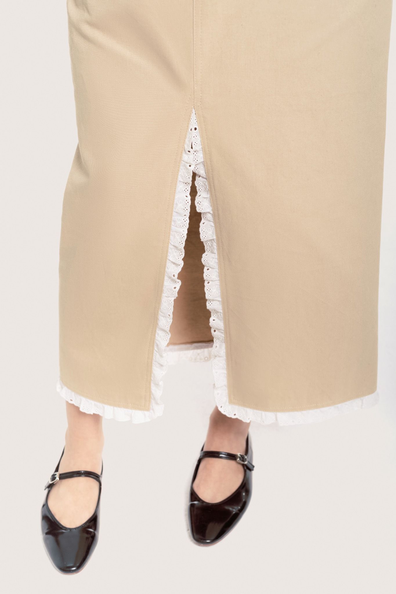 Libe Beige Lace Trimming Khaki Midi Skirt (Pre-order)