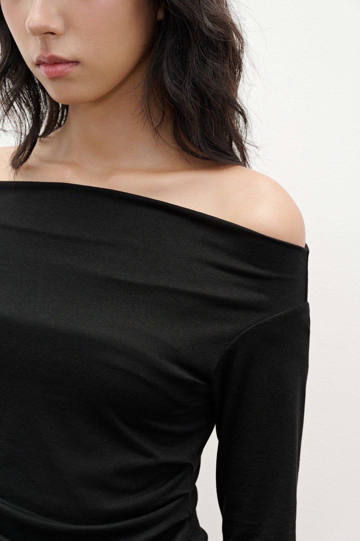 Libe Black Off Shoulder Top (Pre-order)