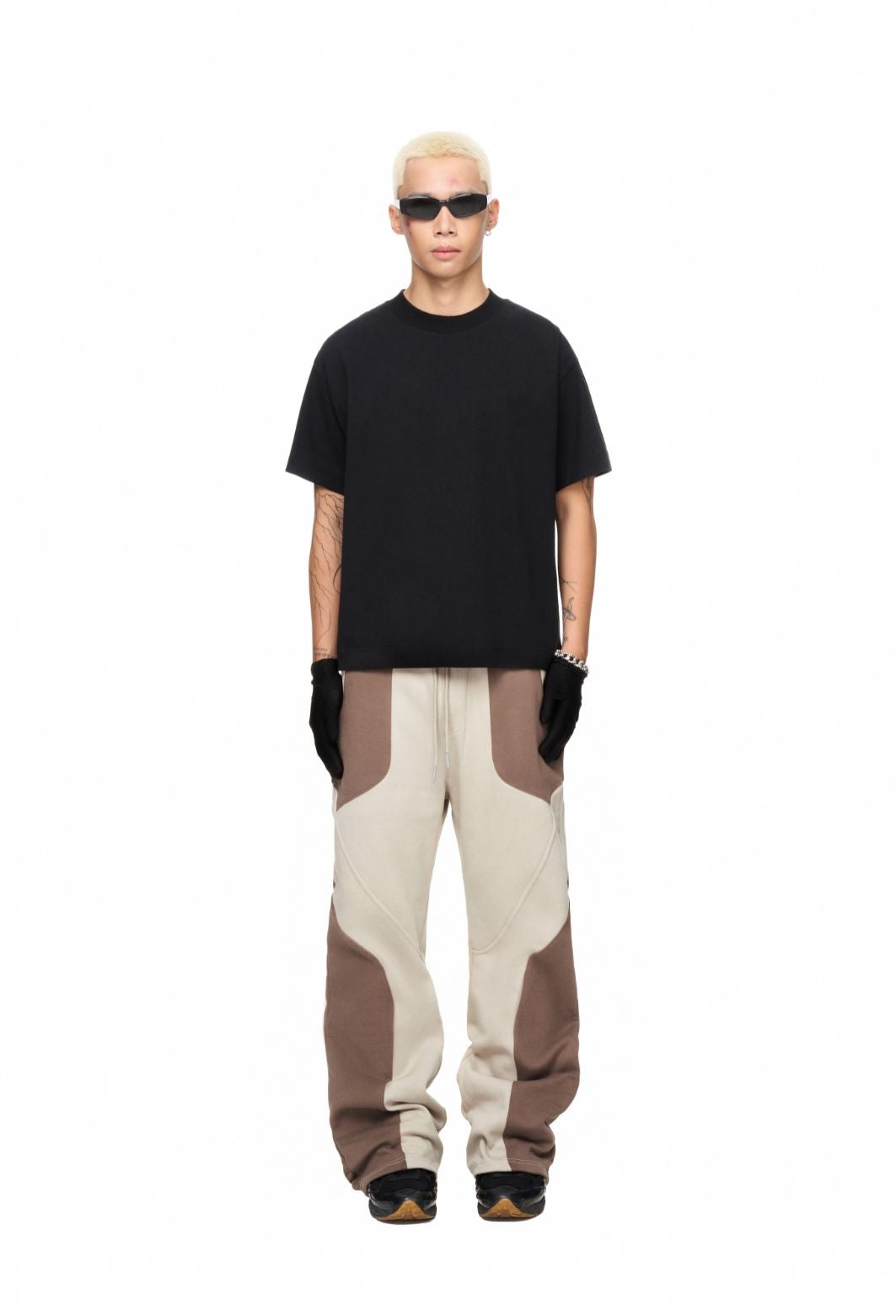 The Beuter Blank Black Boxy T-Shirt