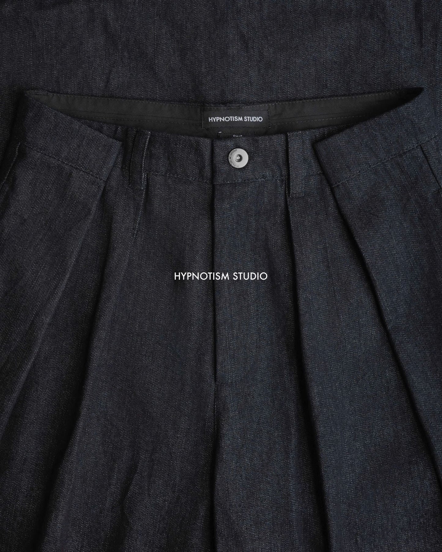 Hypnotism Denim Pleated Pants
