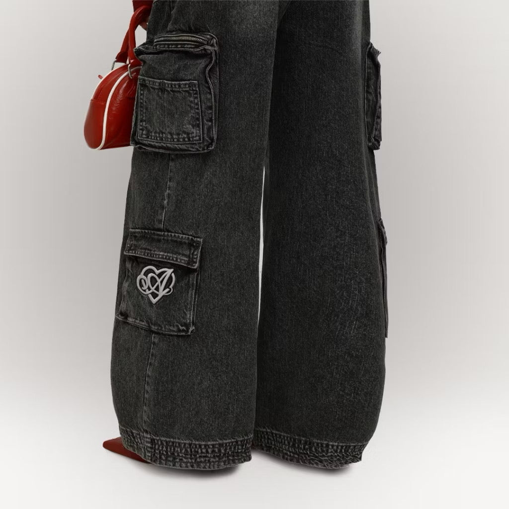 Aiai Studio Fang Cargo Pants (Pre order)