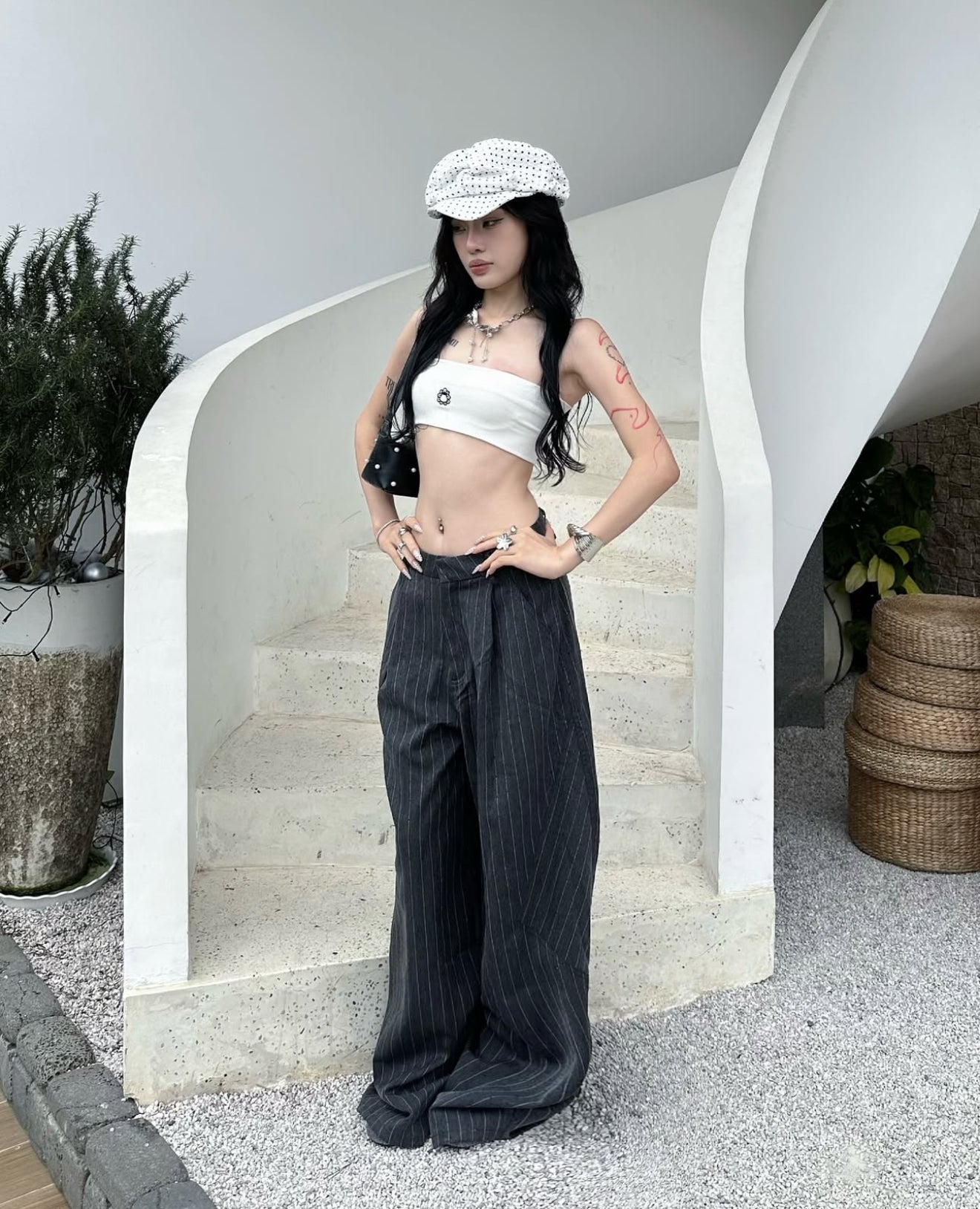 Tsun Rhinestones Pants (Pre order)