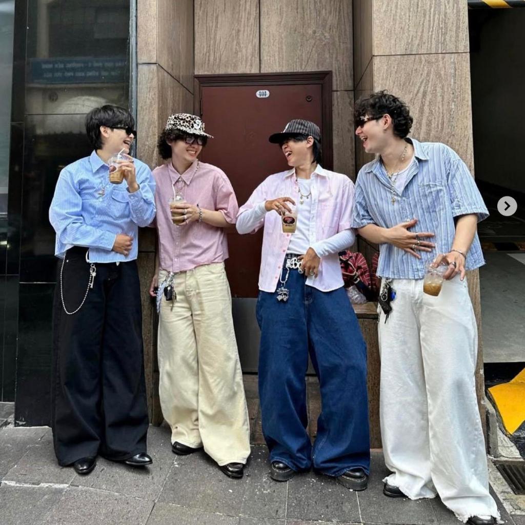 WHOSE Jeans Loose Pleat