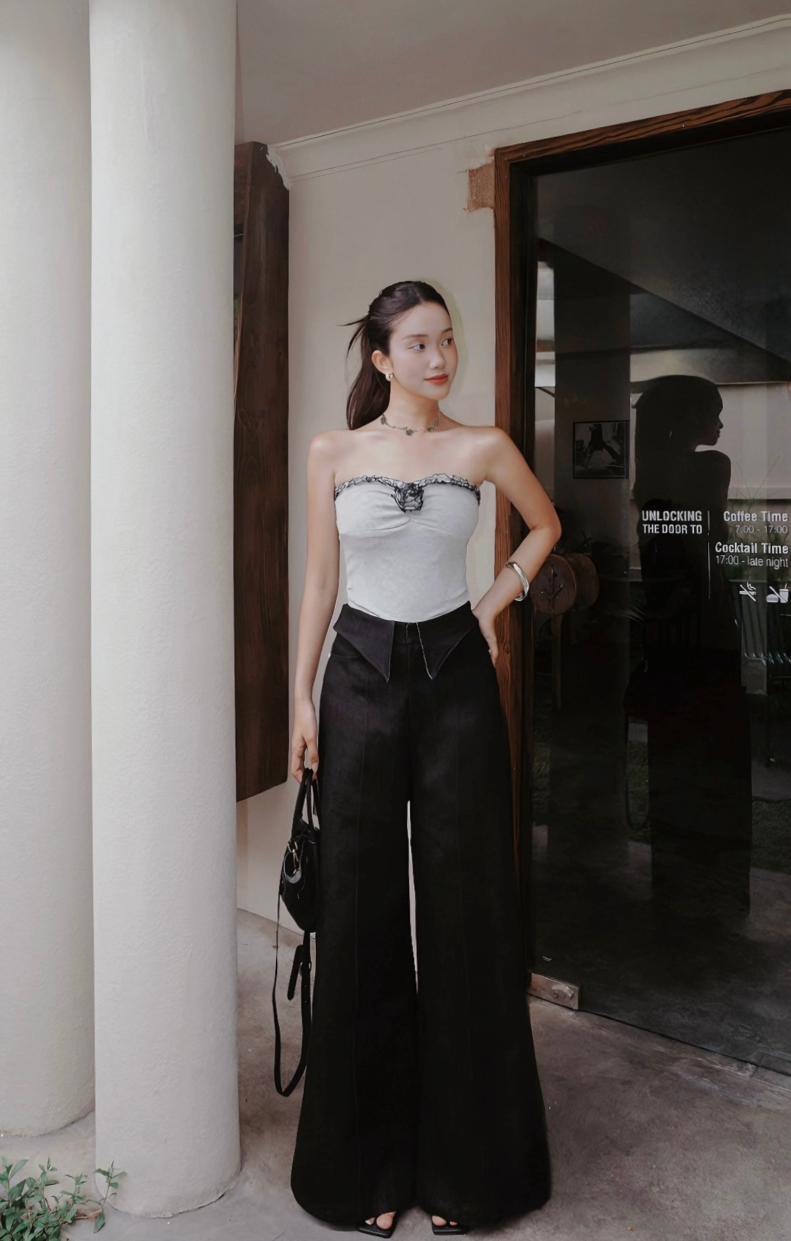 The Fance Mama Joy Wide-leg Flared Jeans (Pre-order)