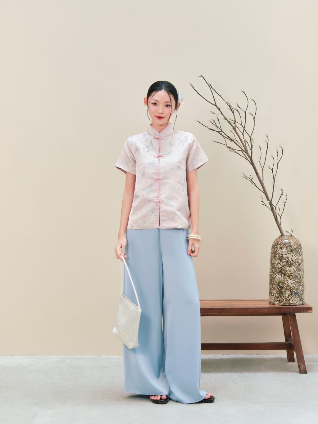 Mieufashionista Modern Short Sleeve Blouse Minh Hy
