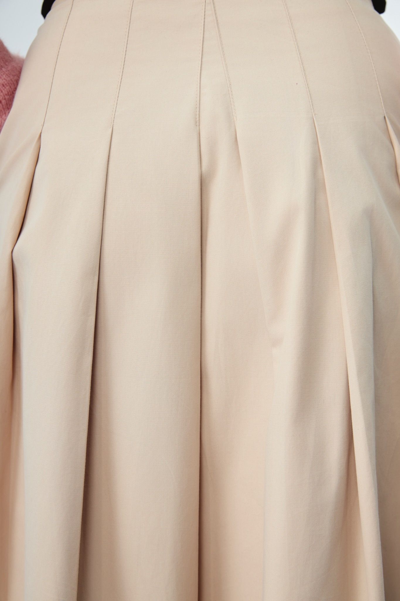 Libe Pleated Midi Skirt (Pre-order)