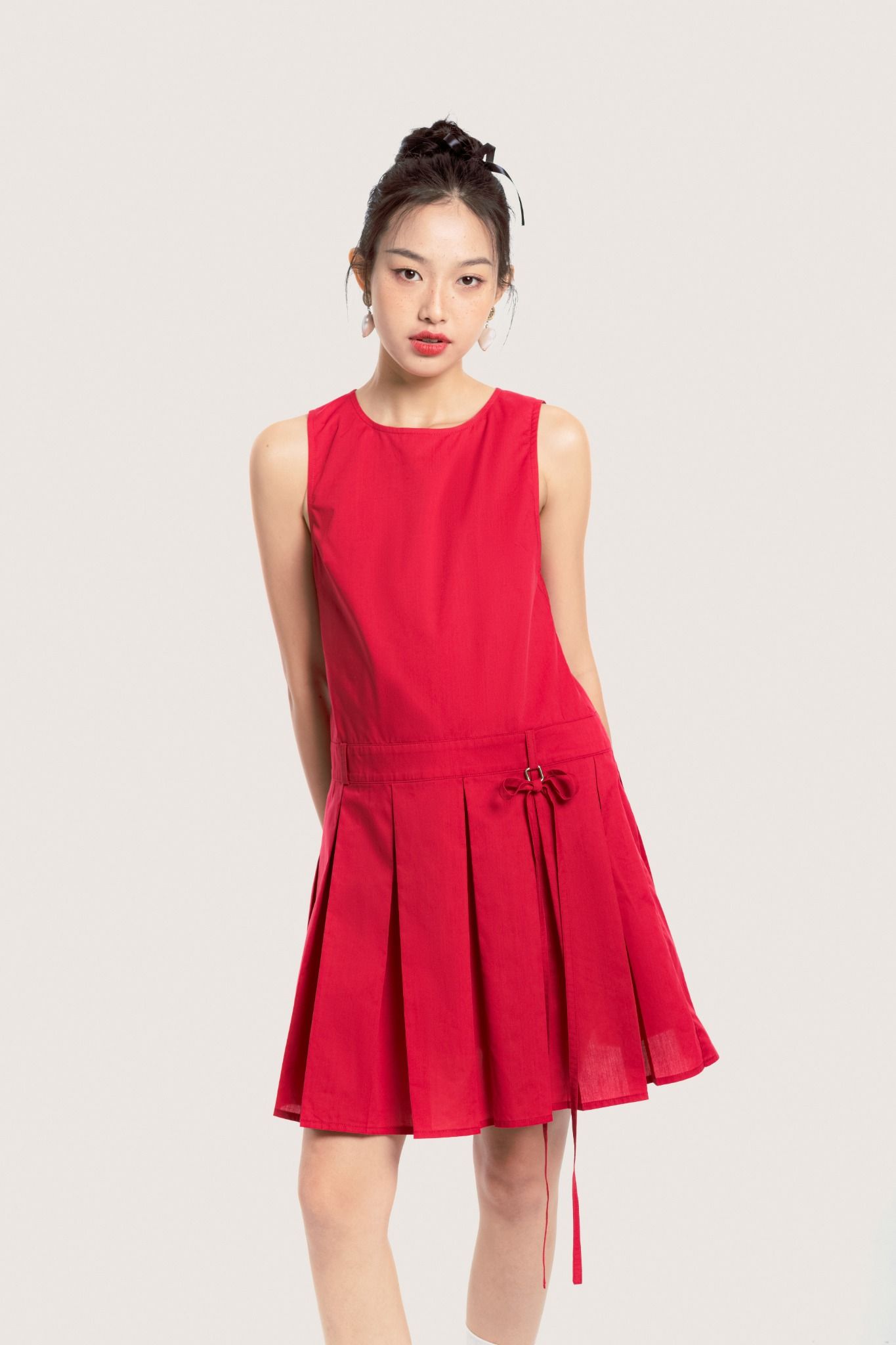 Libe Red Sleeveless Pleated Bow Mini Dress (Pre-order)