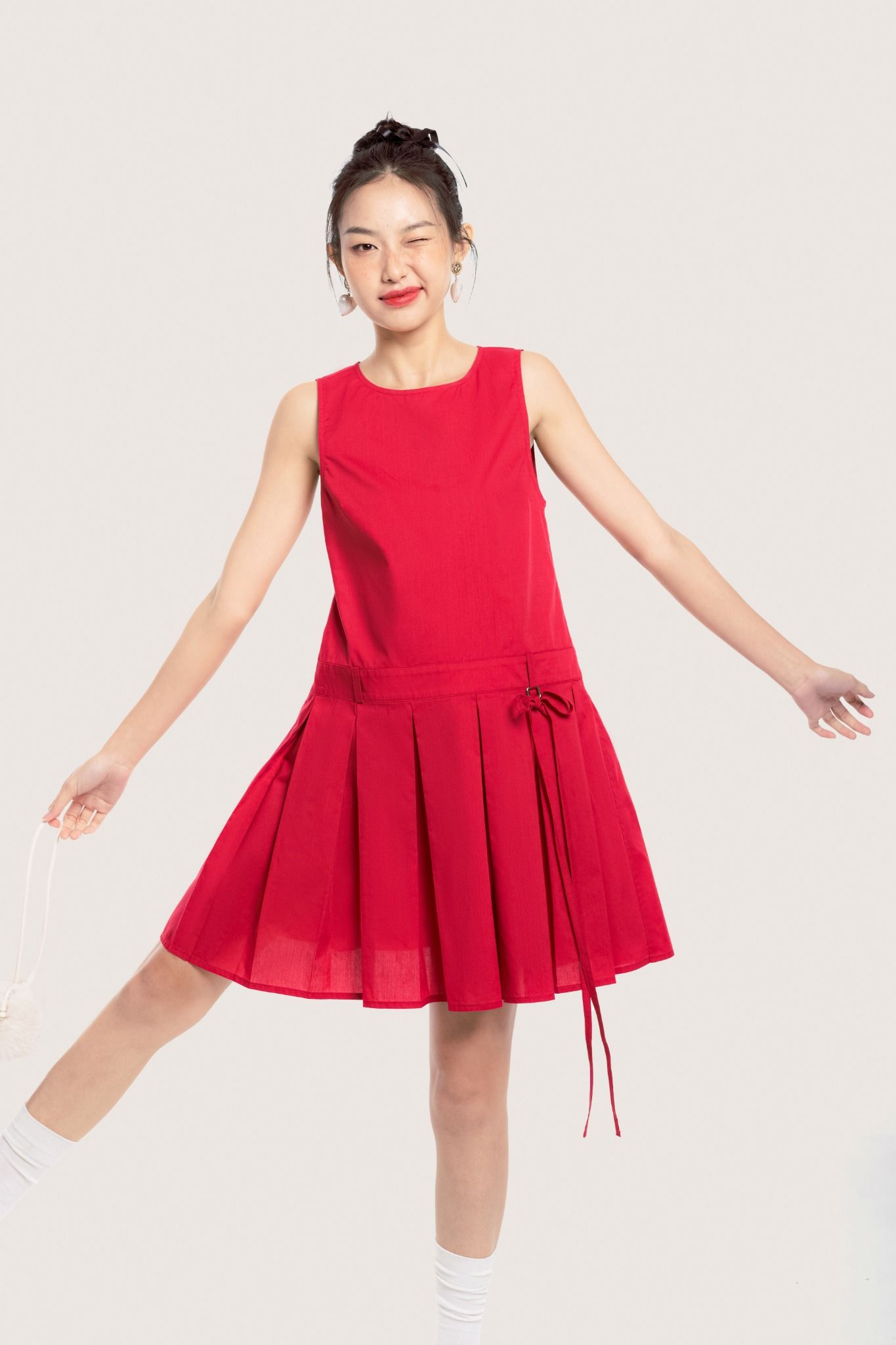 Libe Red Sleeveless Pleated Bow Mini Dress (Pre-order)