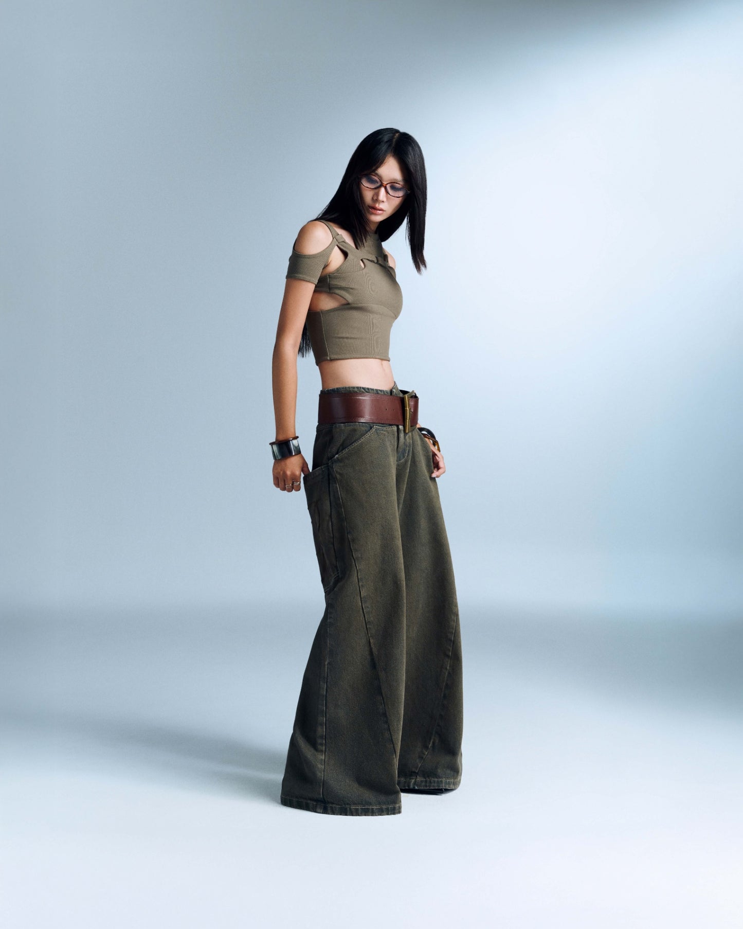 Bunny Hill Seymour Pants Ver Jeans
- Brownish Gray (Pre-order)