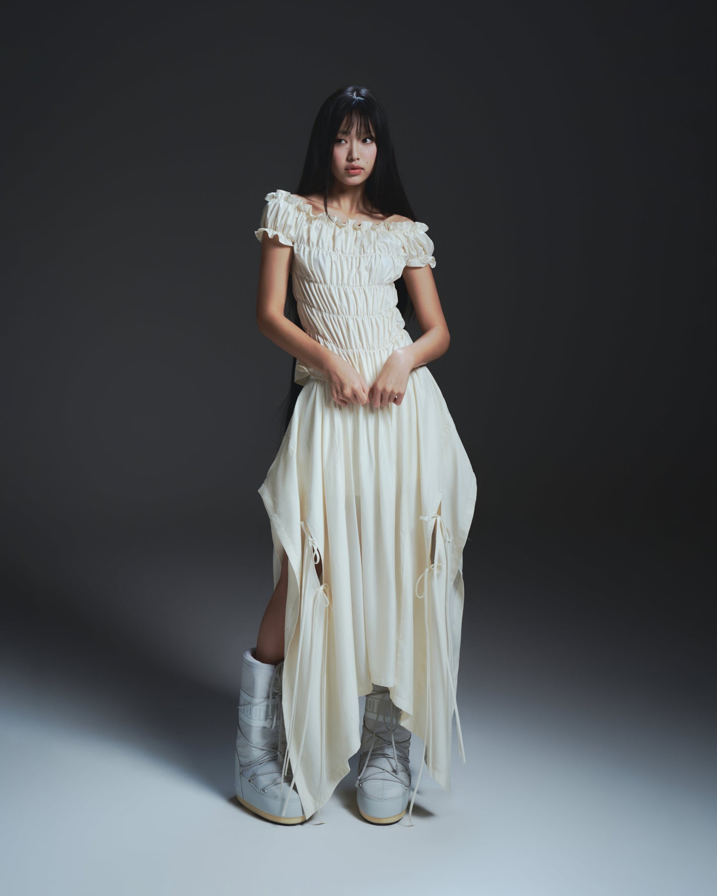 Bunny Hill Twyla Skirt (Ivory) (Pre-order) - Em Clothing