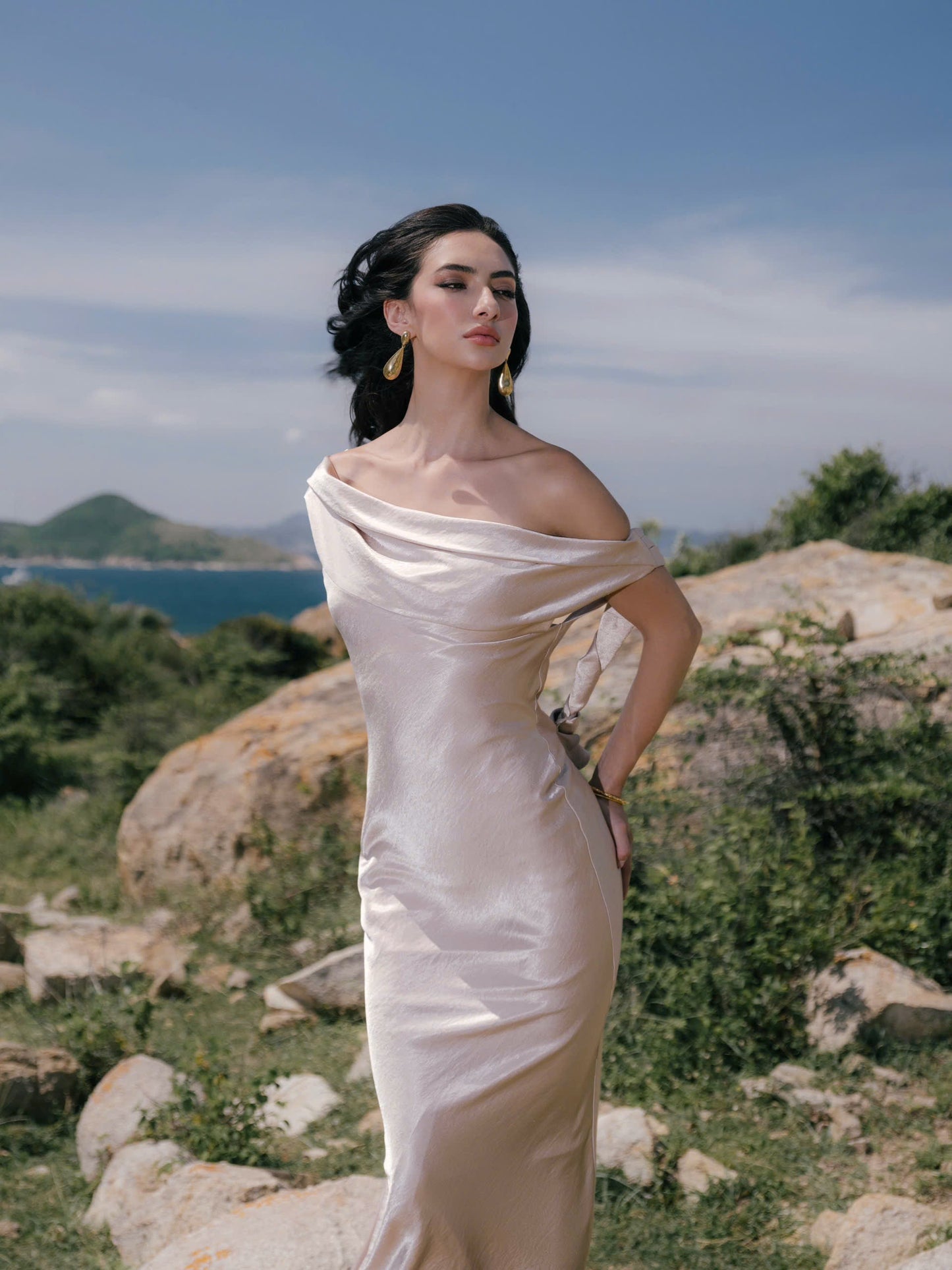 Kisserine Vionna Dress (Pre-order)