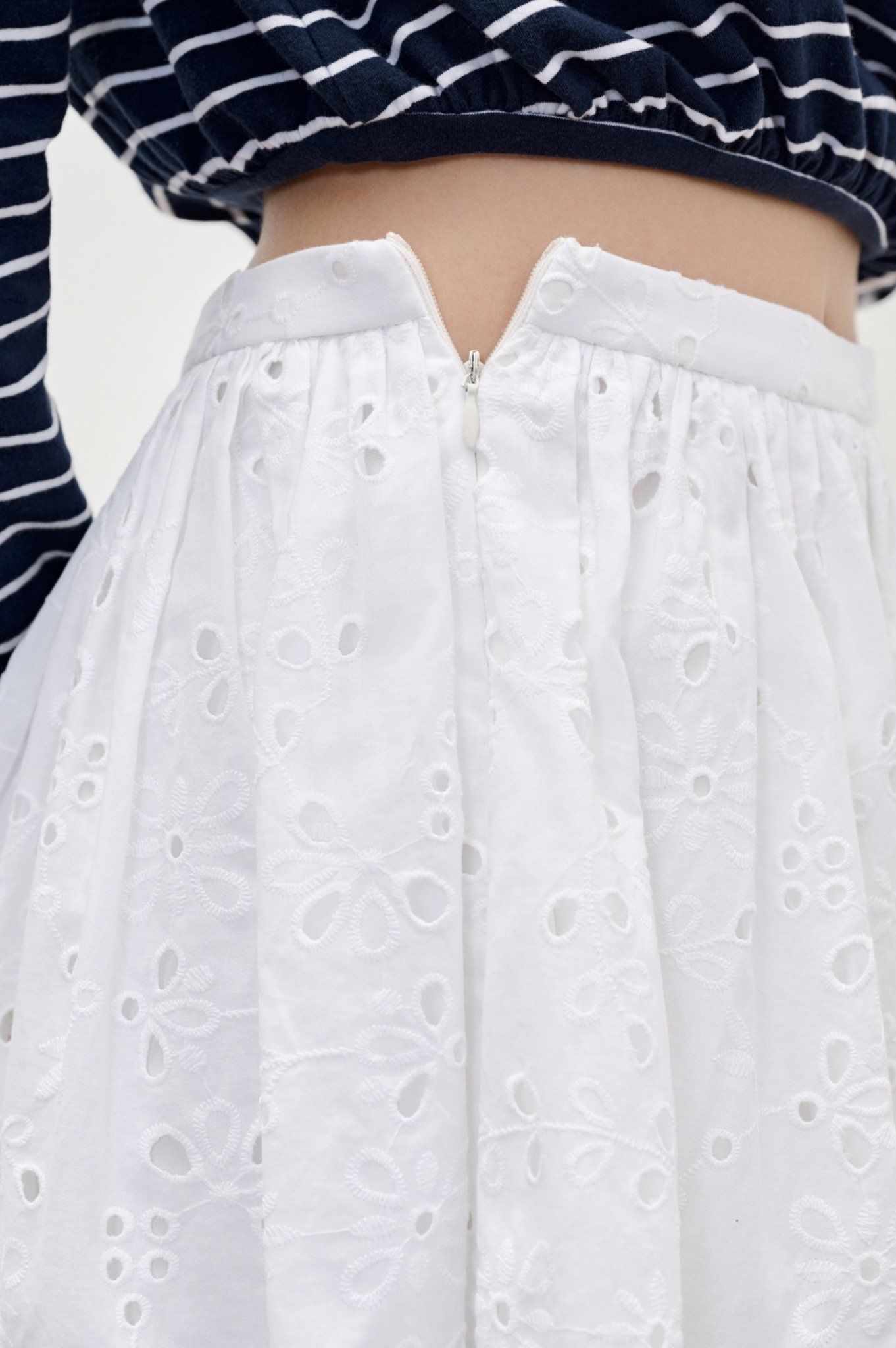 Libe White Embroidered Mini Skirt (Pre-order)
