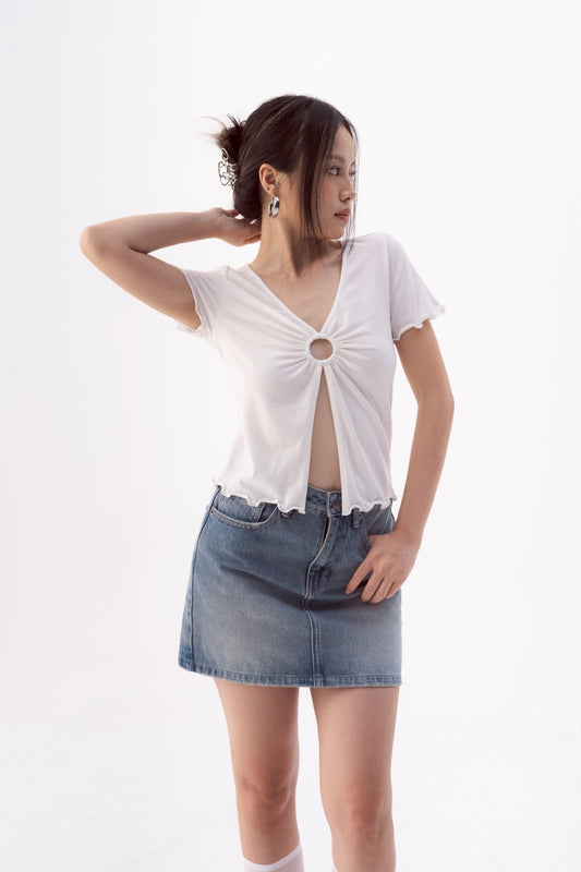 Libe White Keyhole Lettuce Hem Slit Top (Pre-order)
