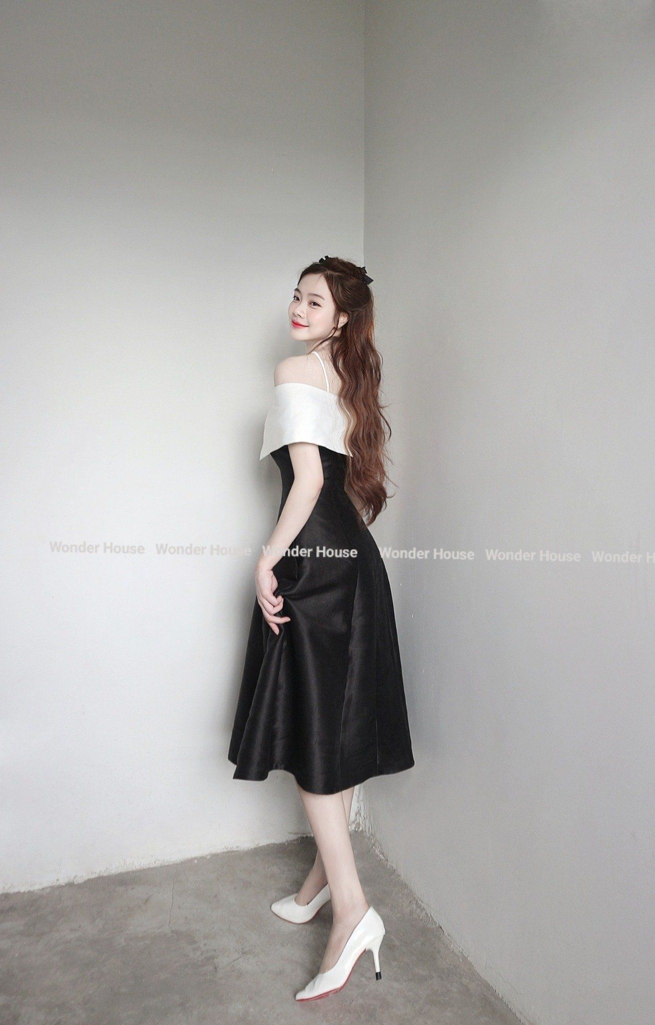 Wonderhouse Lyn Dress (Pre-order)