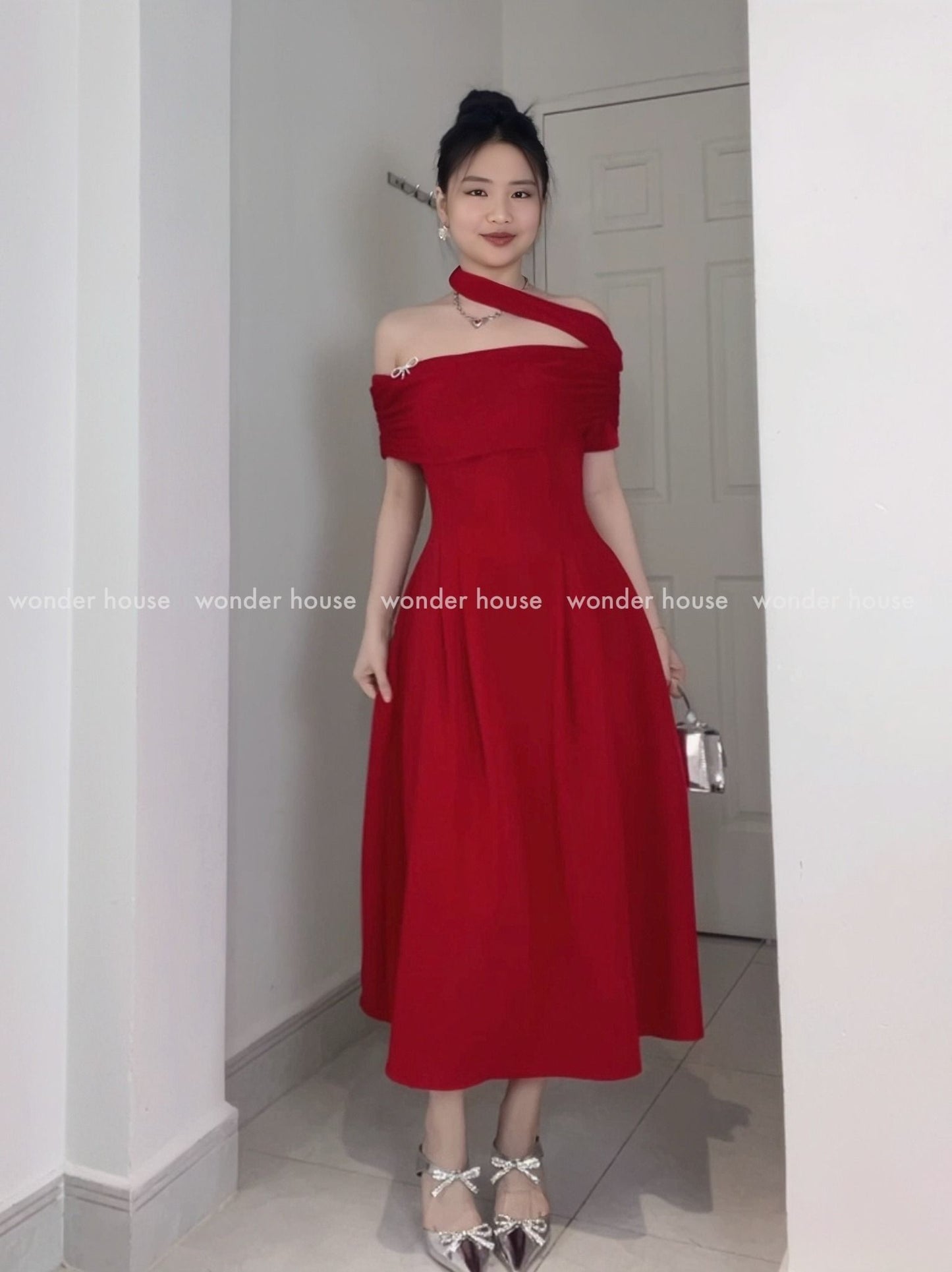 Wonderhouse Vio Dress (Pre-order)