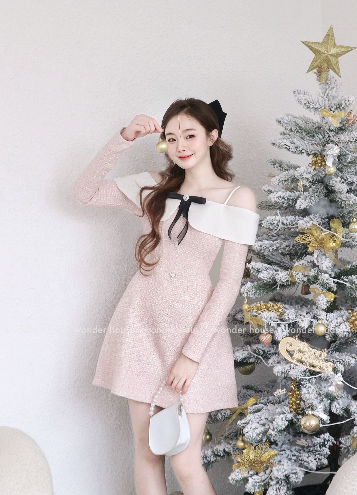 Wonderhouse Jisoo Dress (Pre-order)