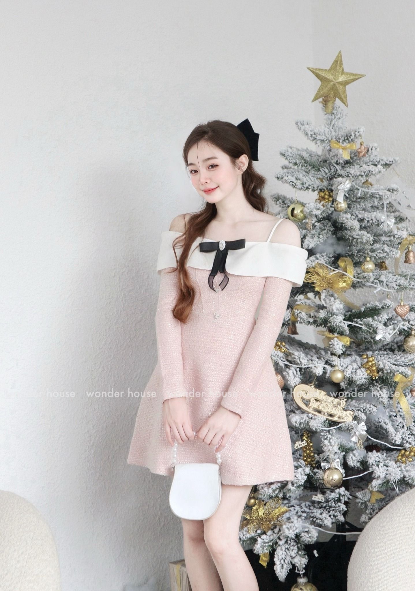 Wonderhouse Jisoo Dress (Pre-order)