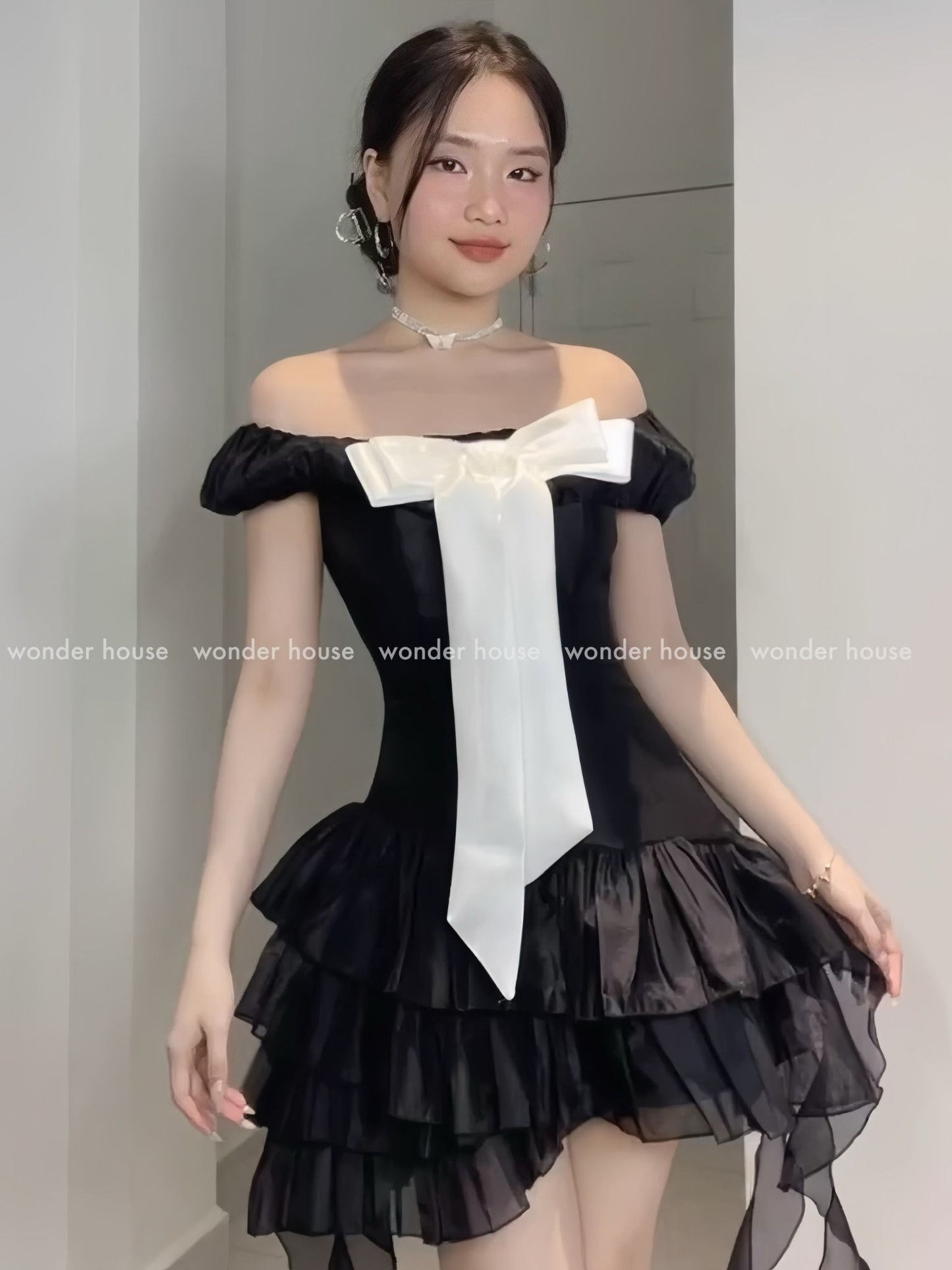 Wonderhouse Michin Dress (Pre-order)