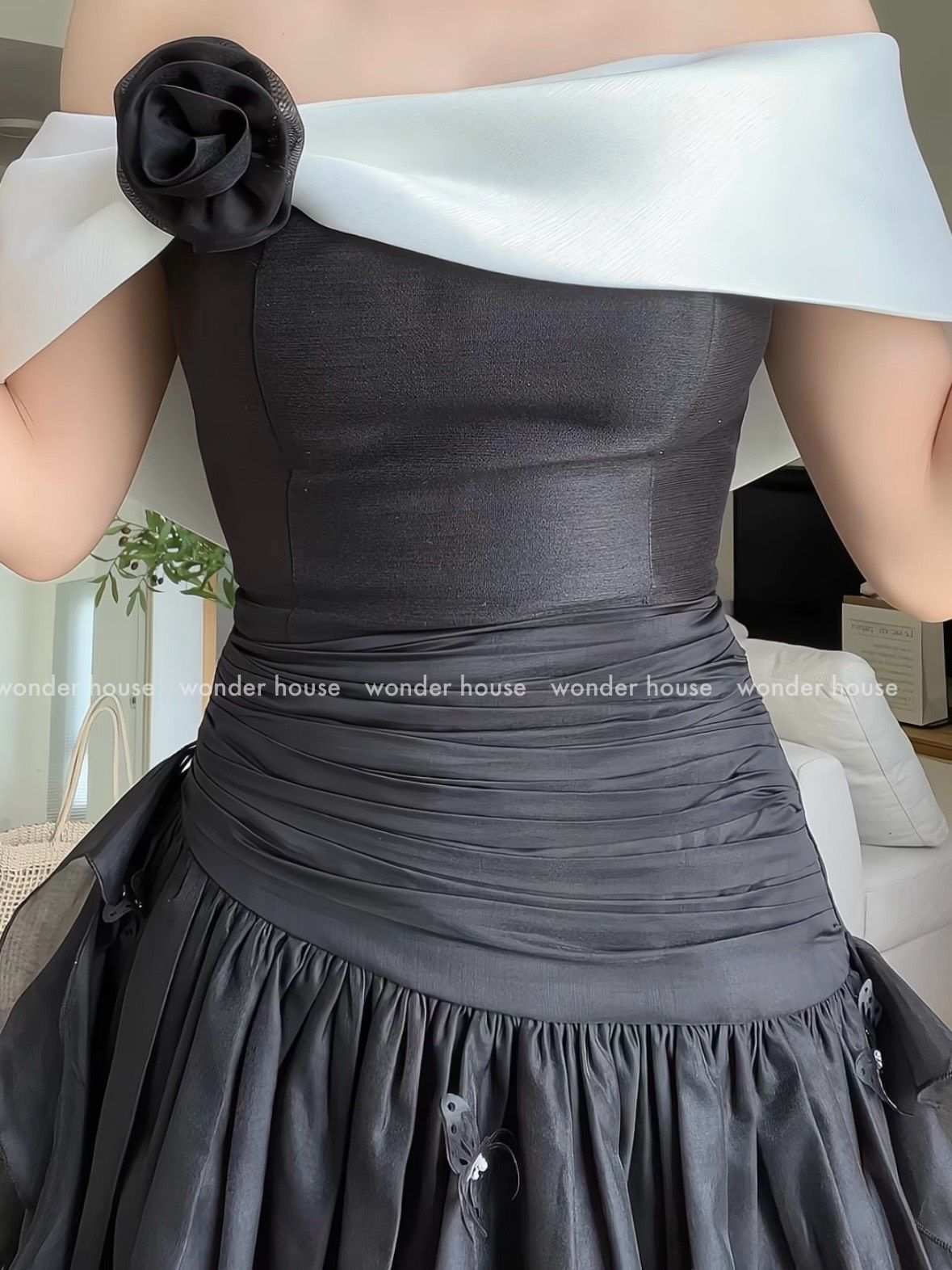 Wonderhouse Suri Dress (Pre-order)