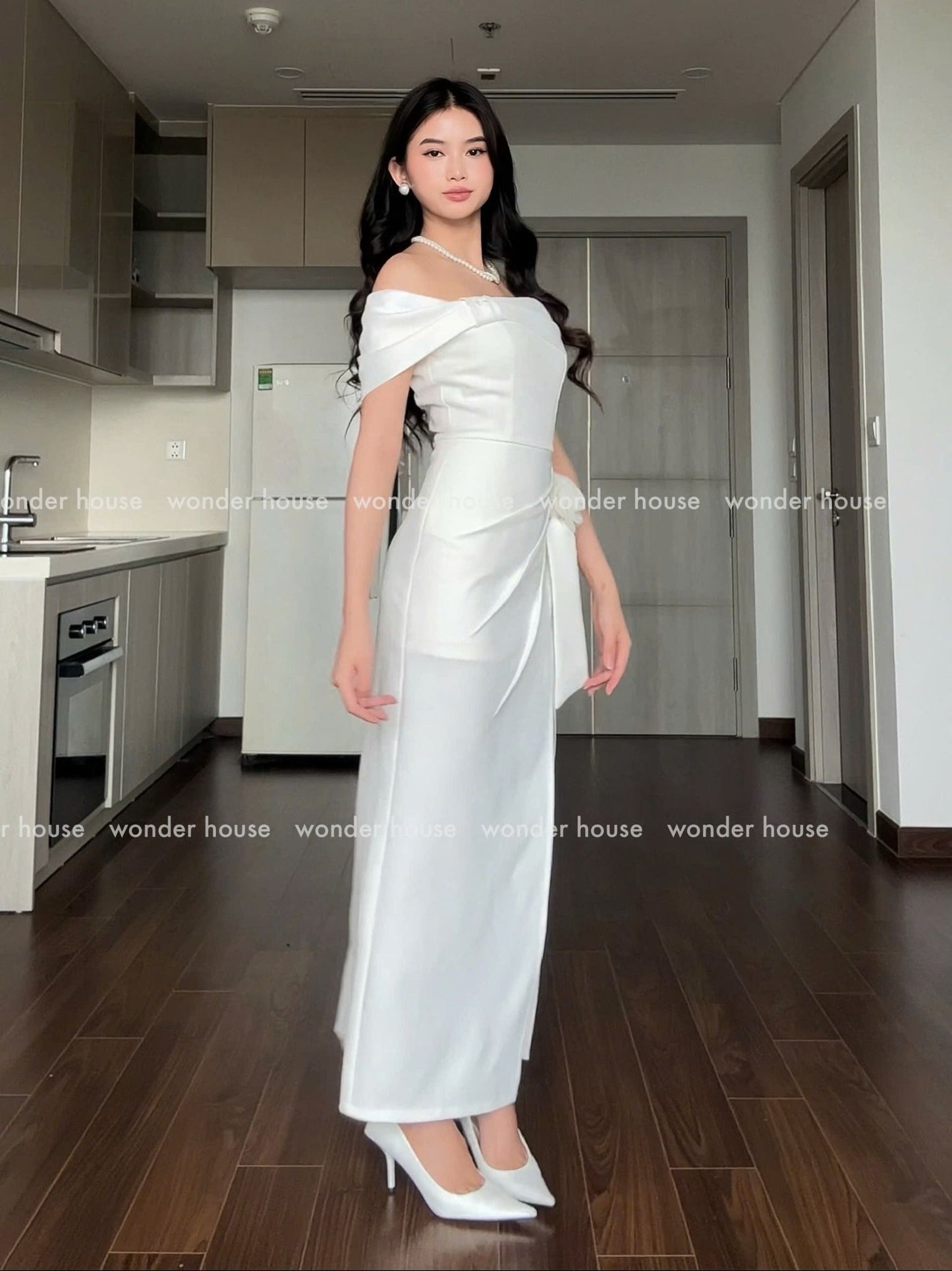 Wonderhouse Vivian Dress (Pre-order)
