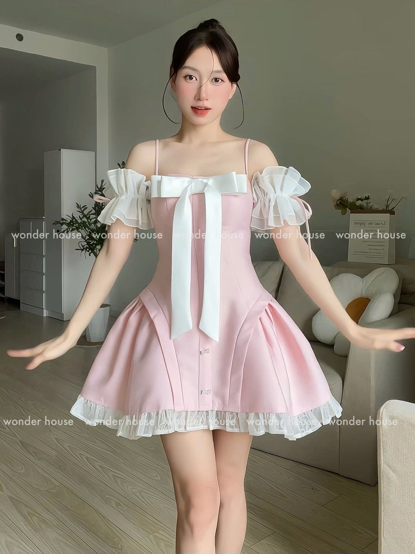 Wonderhouse Casi Dress (Pre-order)