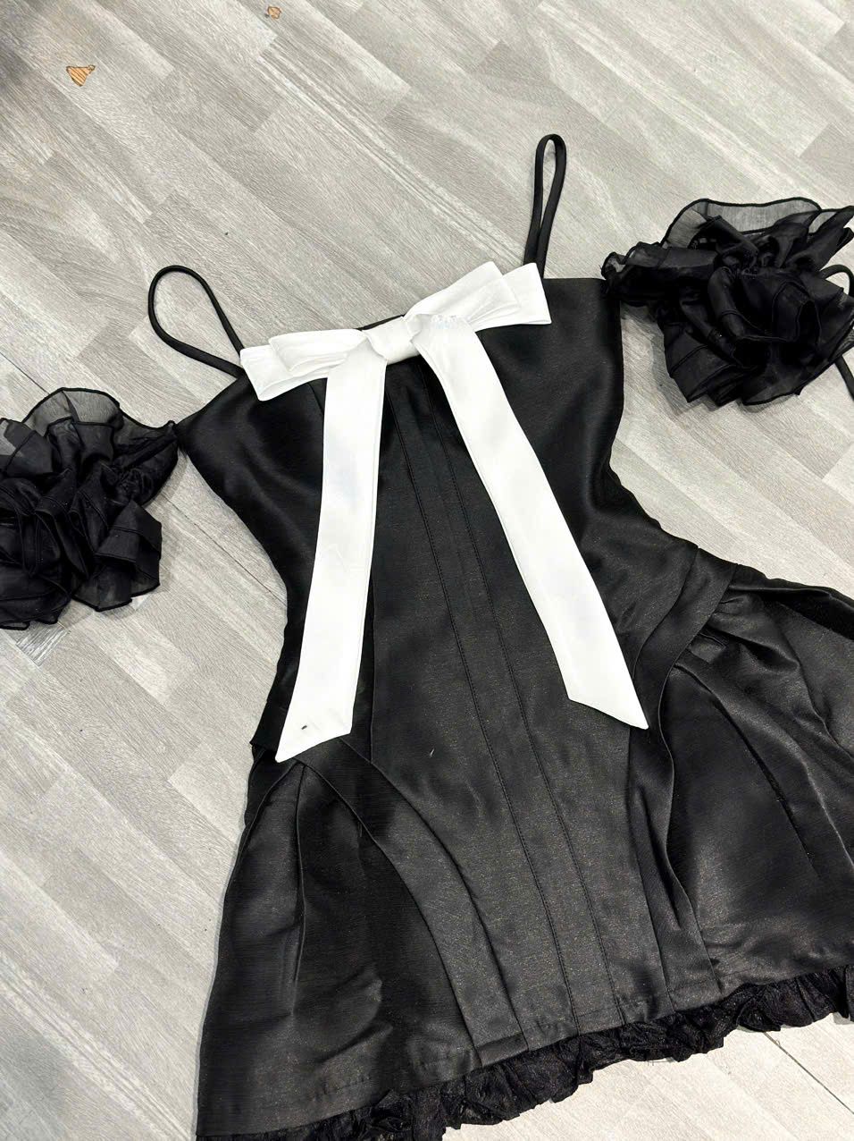Wonderhouse Casi Dress (Pre-order)
