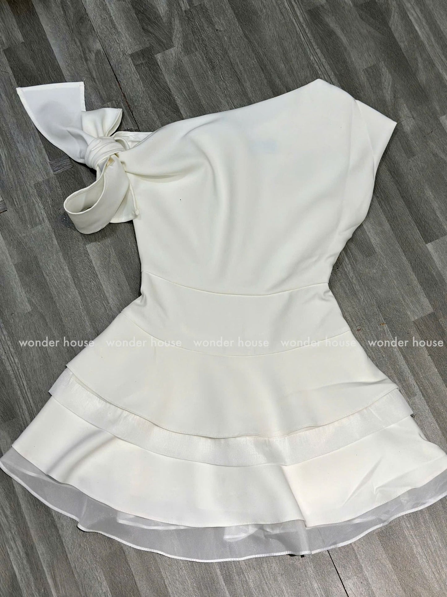 Wonderhouse Lucie Dress (Pre-order)