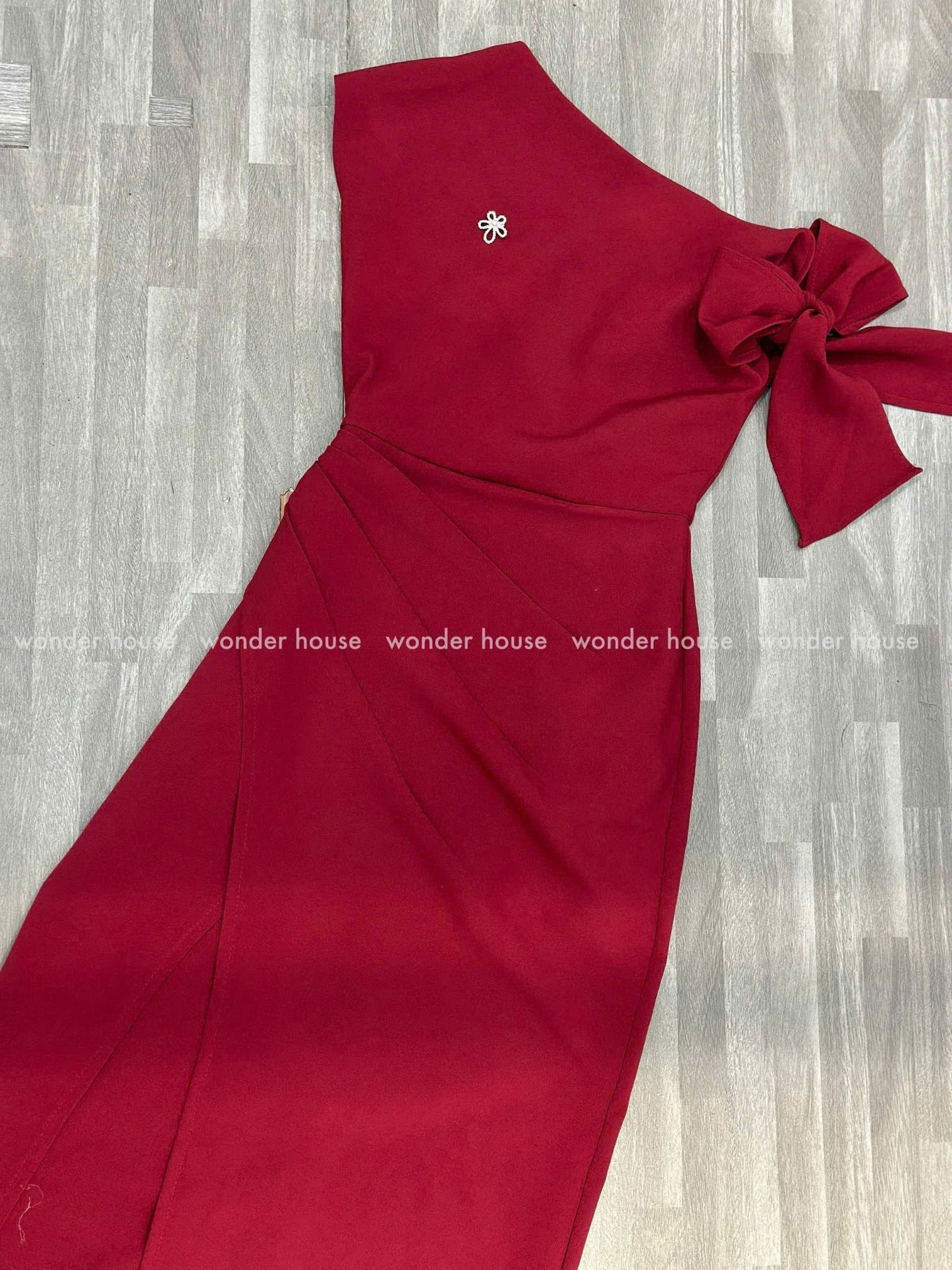 Wonderhouse Cicilia Dress (Pre-order)