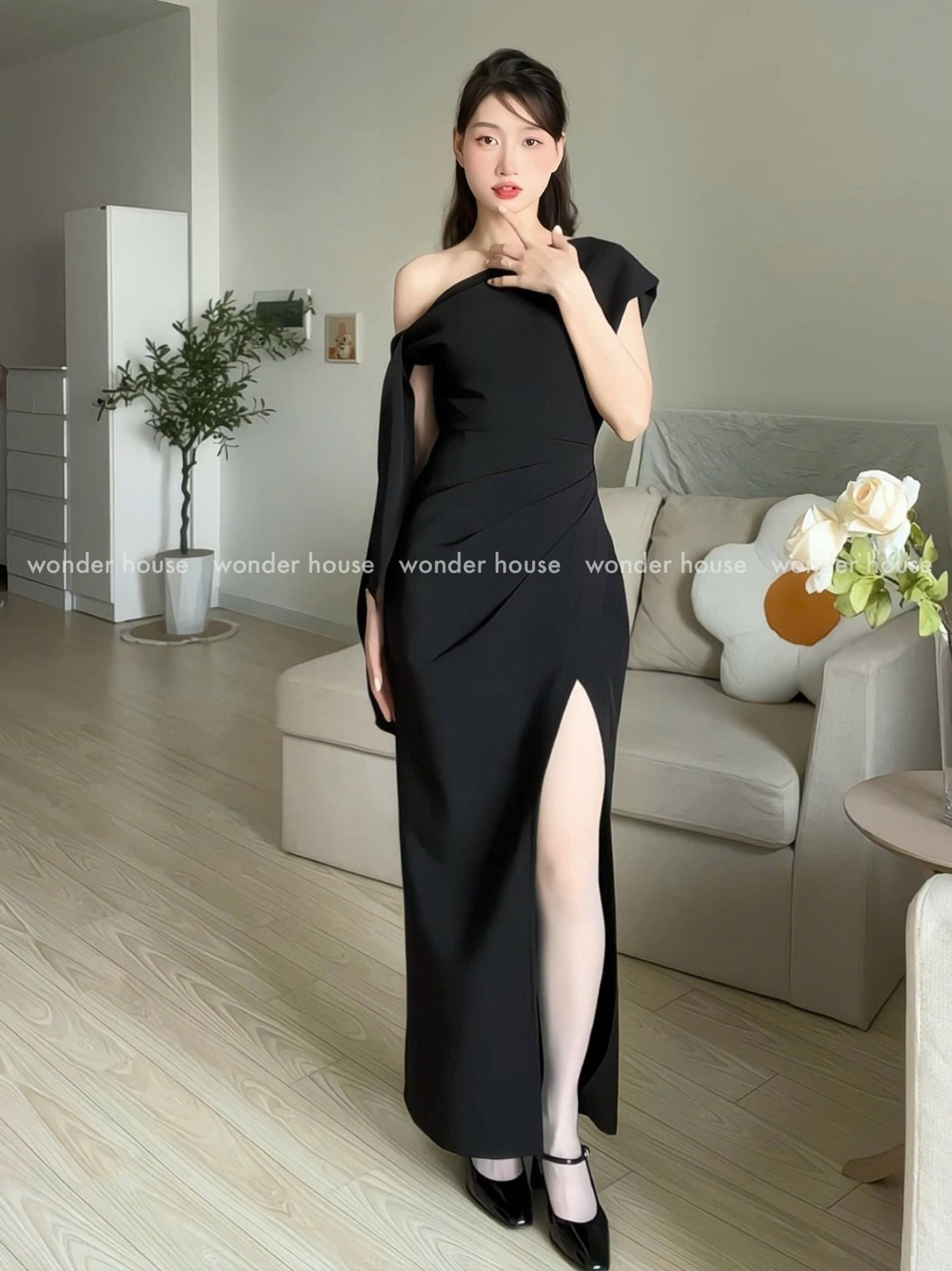 Wonderhouse Cicilia Dress (Pre-order)