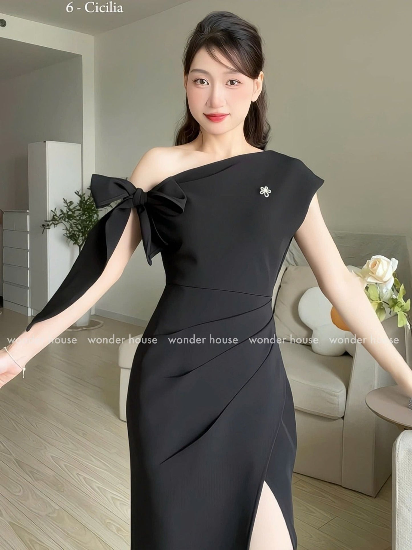 Wonderhouse Cicilia Dress (Pre-order)