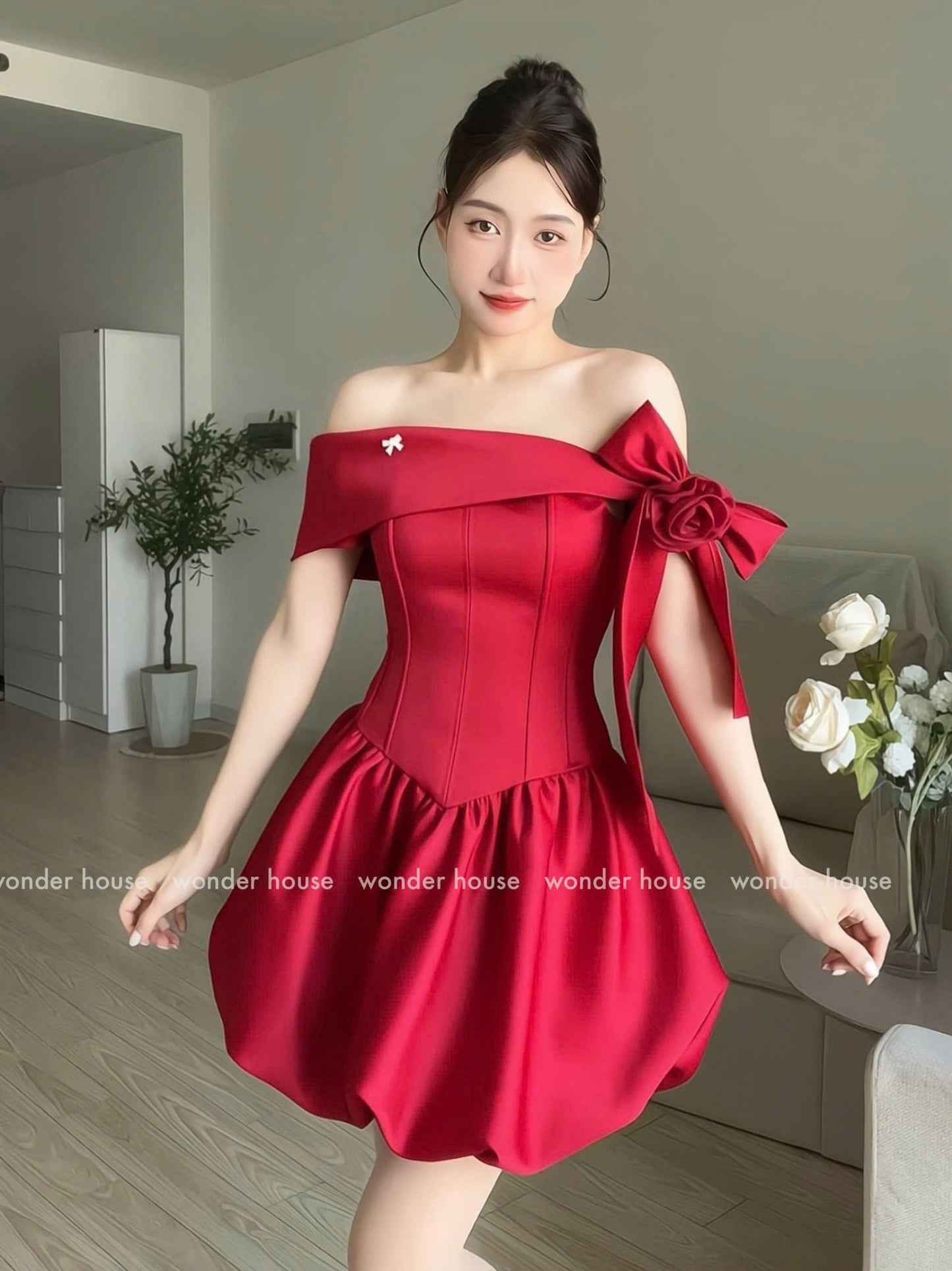 Wonderhouse Ari Dress (Pre-order)