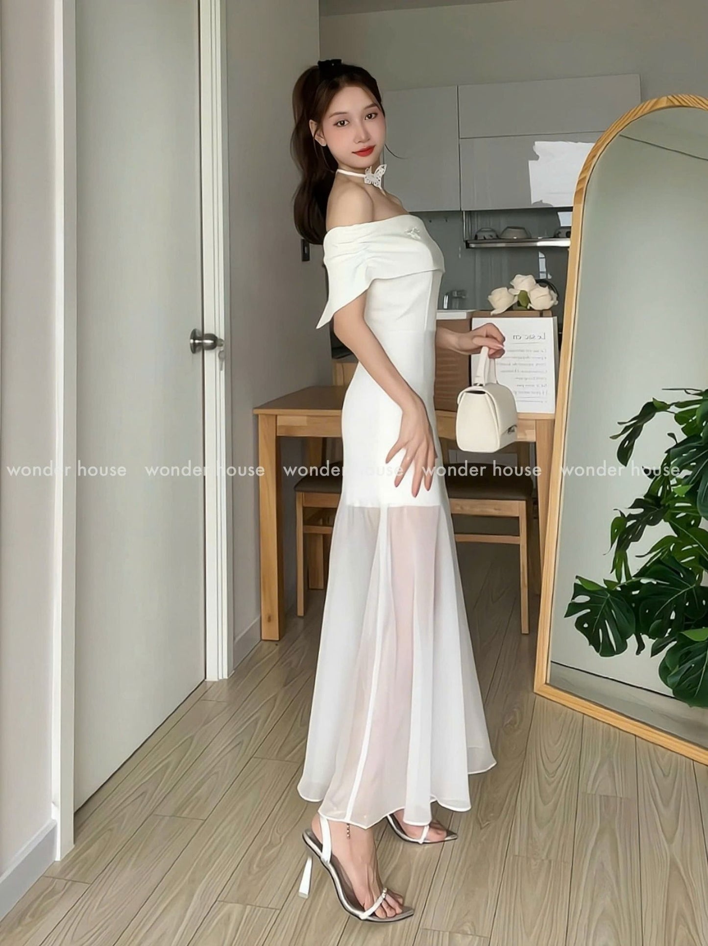 Wonderhouse Vanila Dress (Pre-order)
