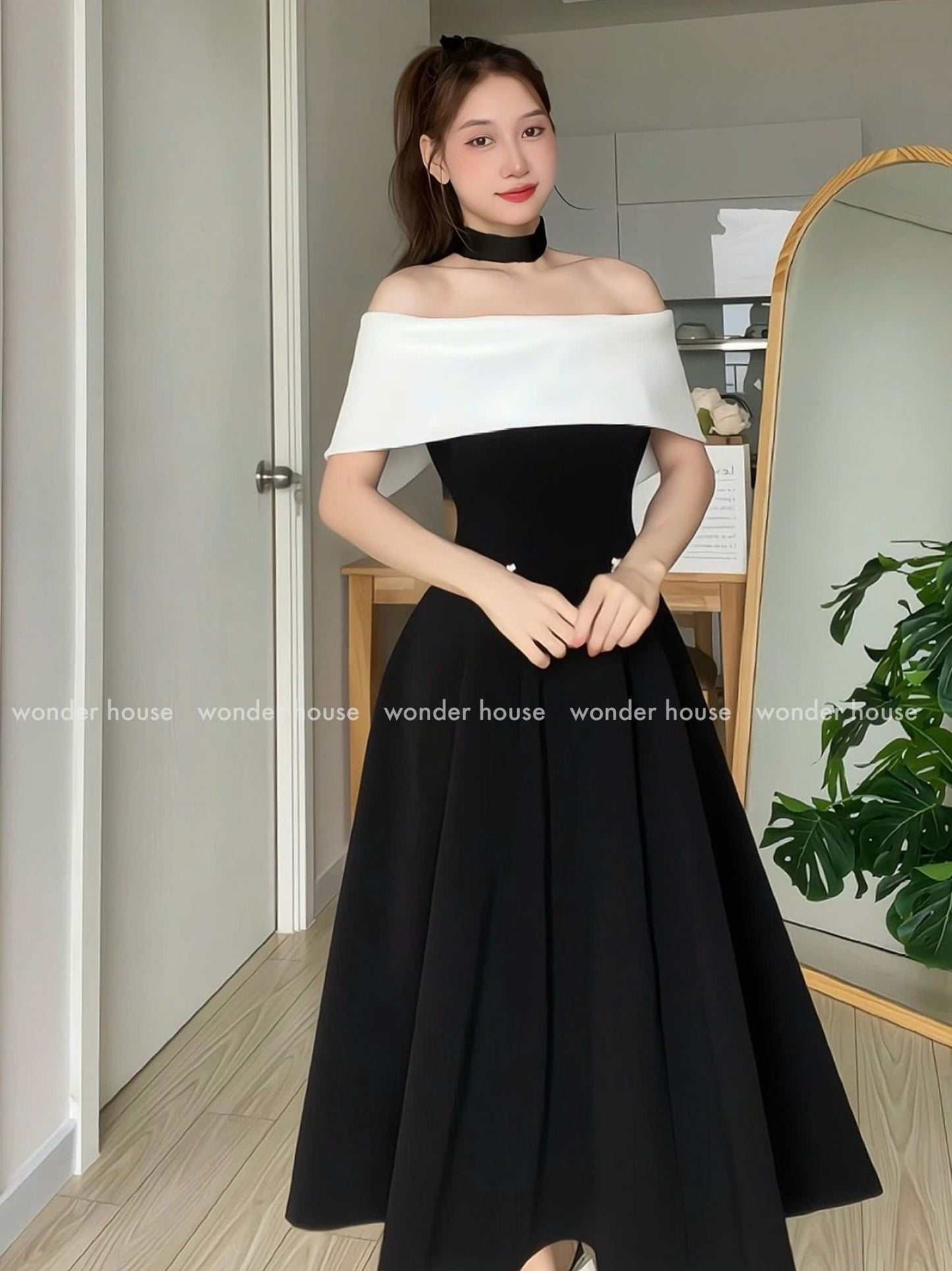 Wonderhouse Mia Dress (Pre-order)