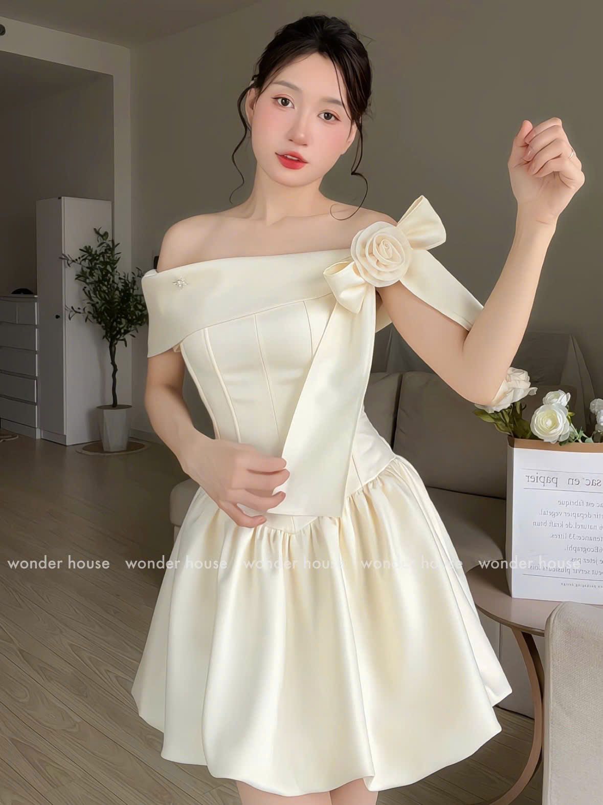 Wonderhouse Ari Dress (Pre-order)