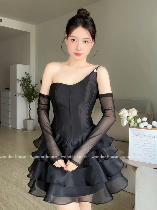 Wonderhouse Nina Dress (Pre-order)