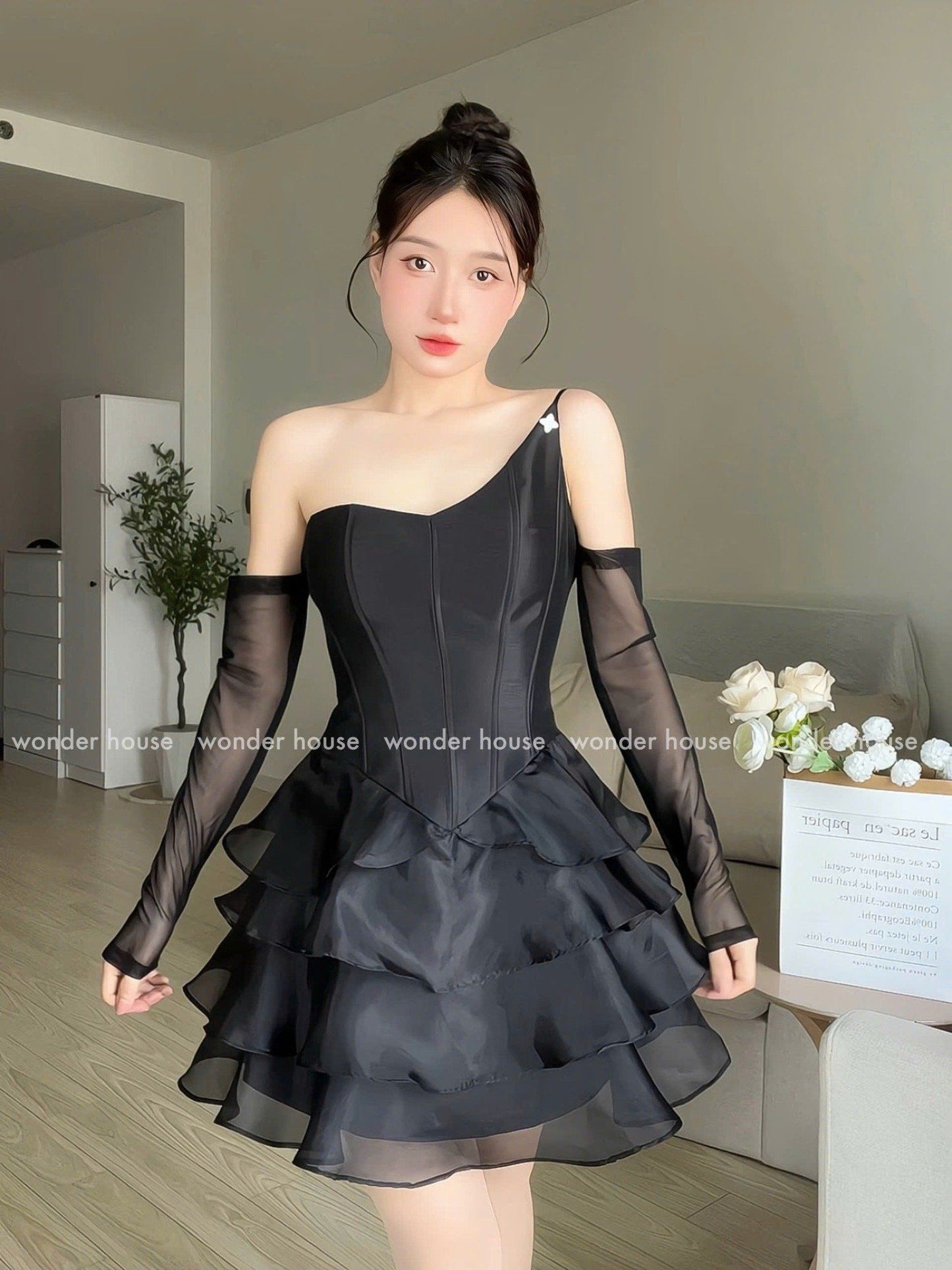 Wonderhouse Nina Dress (Pre-order)
