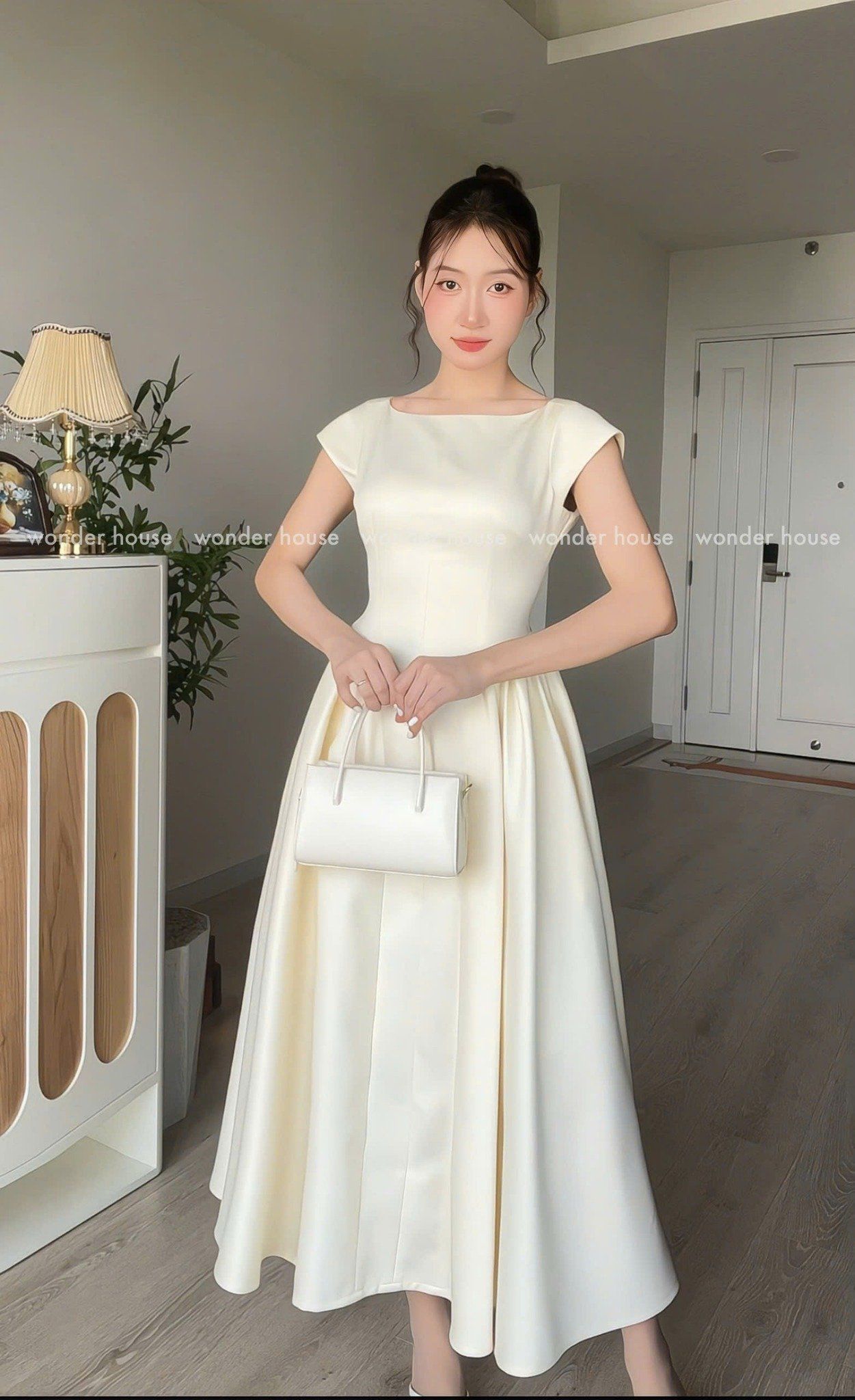 Wonderhouse Mona Dress (Pre-order)