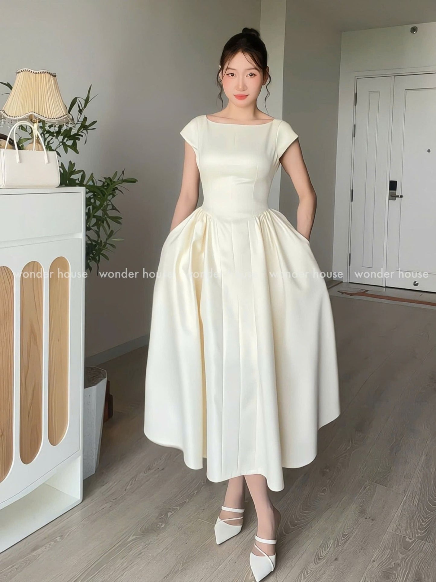 Wonderhouse Mona Dress (Pre-order)