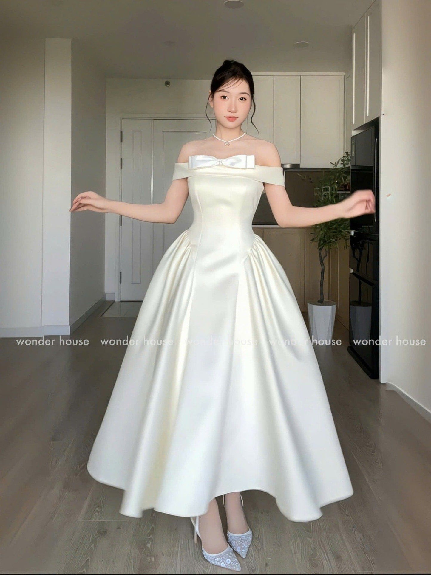 Wonderhouse Bella Dress (Pre-order)