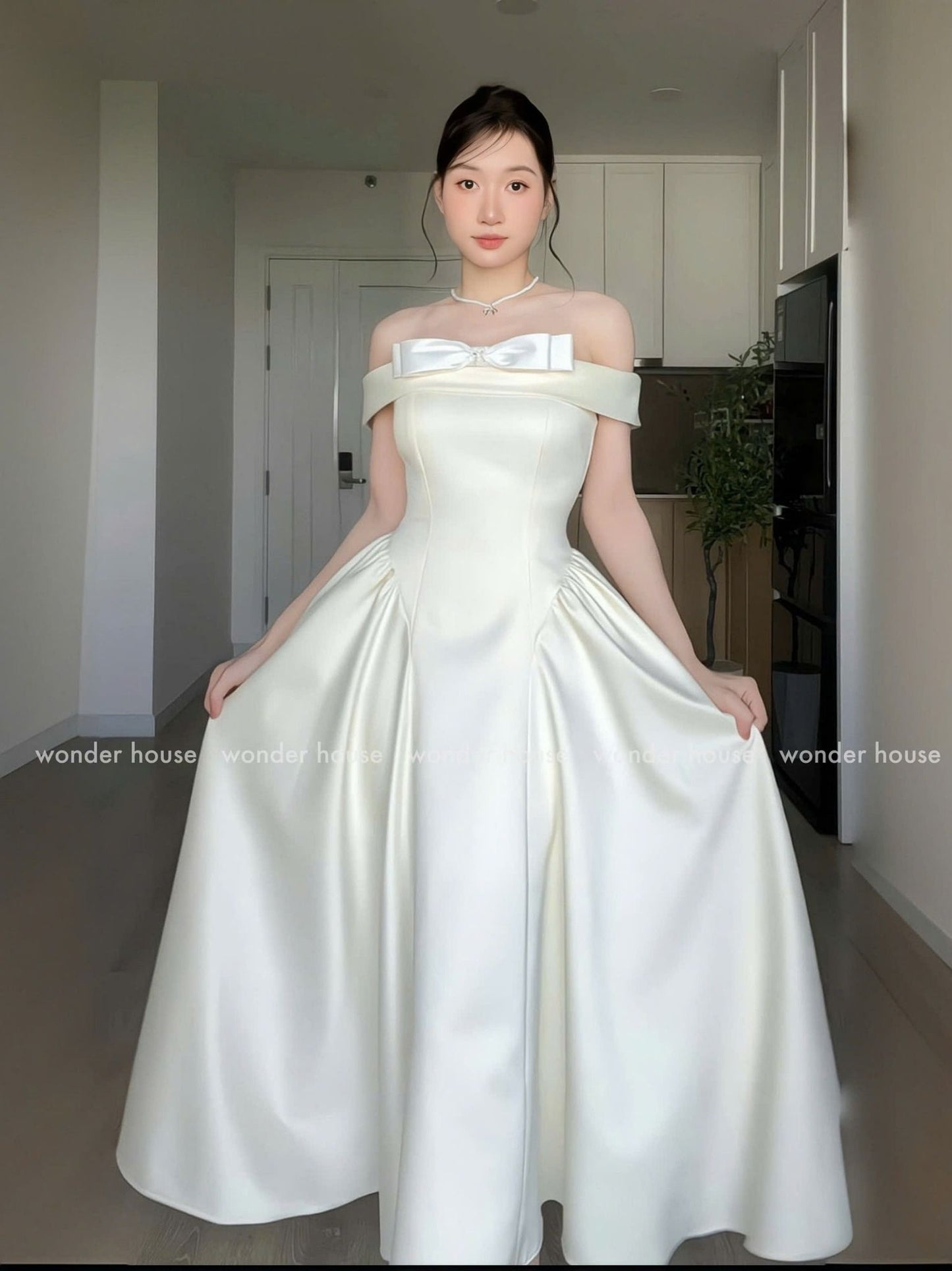 Wonderhouse Bella Dress (Pre-order)