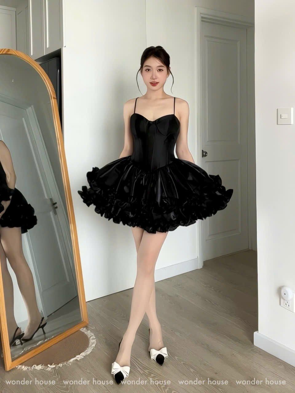 Wonderhouse Linly Dress (Pre-order)