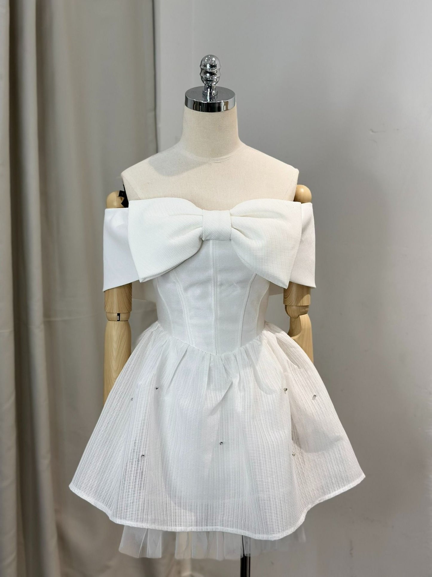 Wonderhouse Karina Dress (Pre-order)