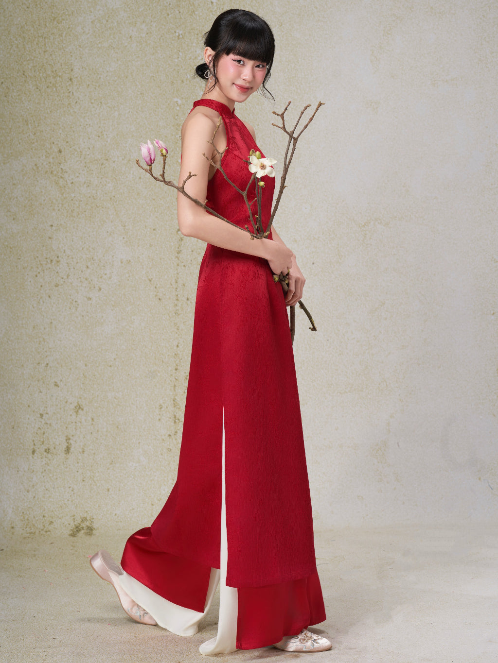 Mieufashionista Modern Halter Ao Dai Ngoc Diep