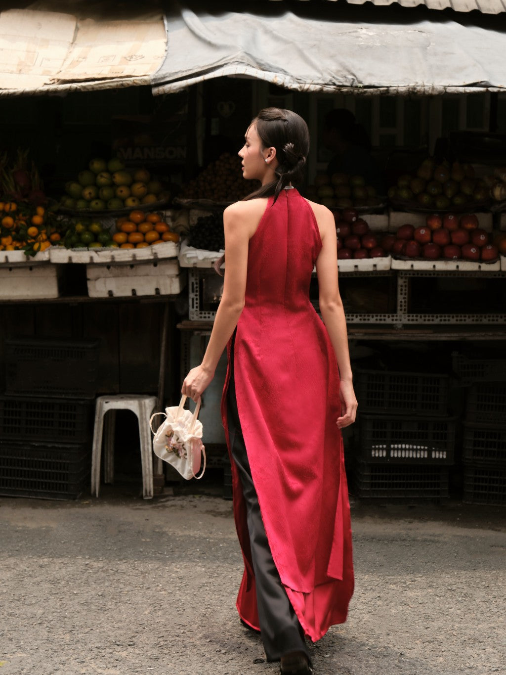 Mieufashionista Modern Halter Ao Dai Ngoc Diep