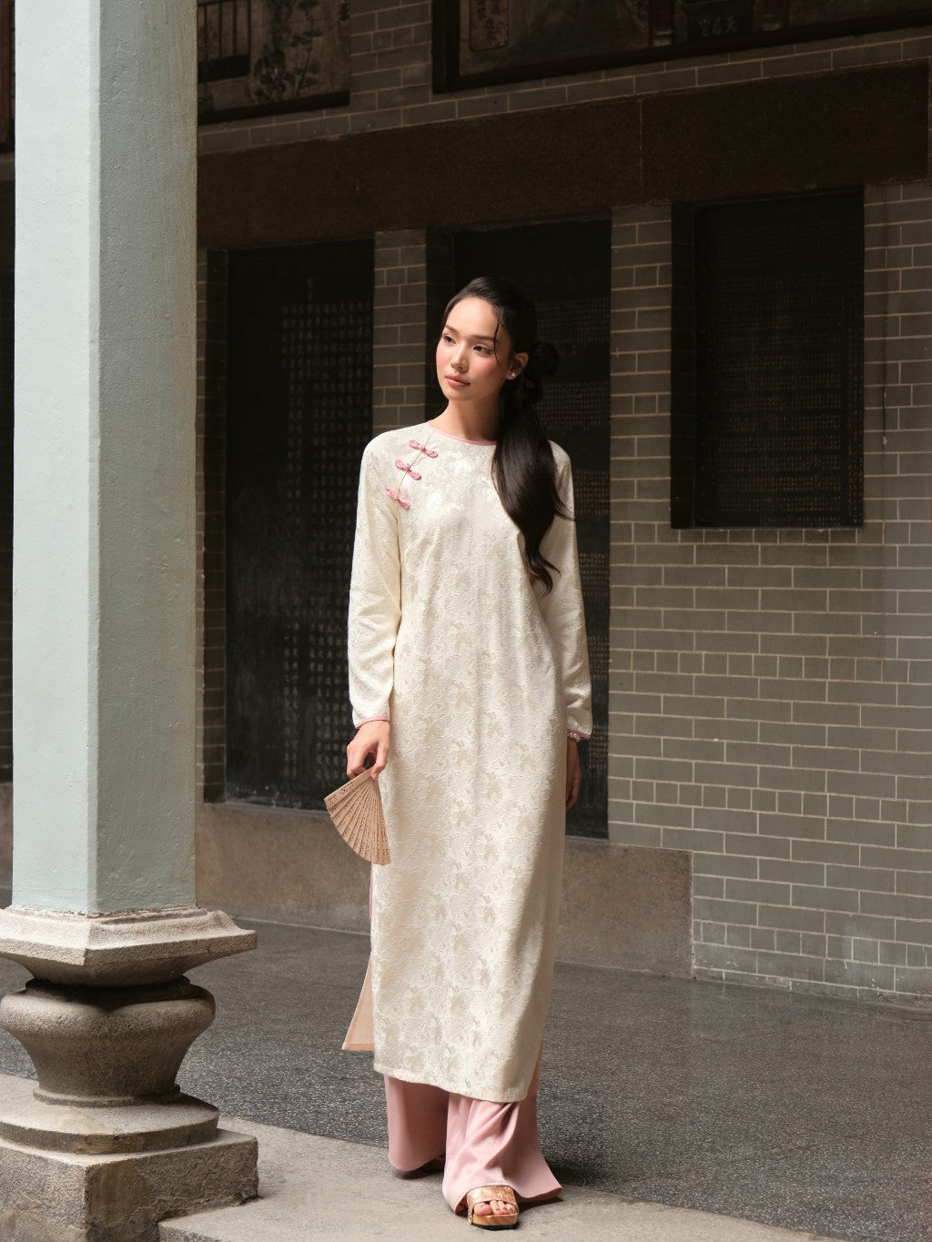 Mieufashionista Modern Straight Ao Dai Thuy Tien