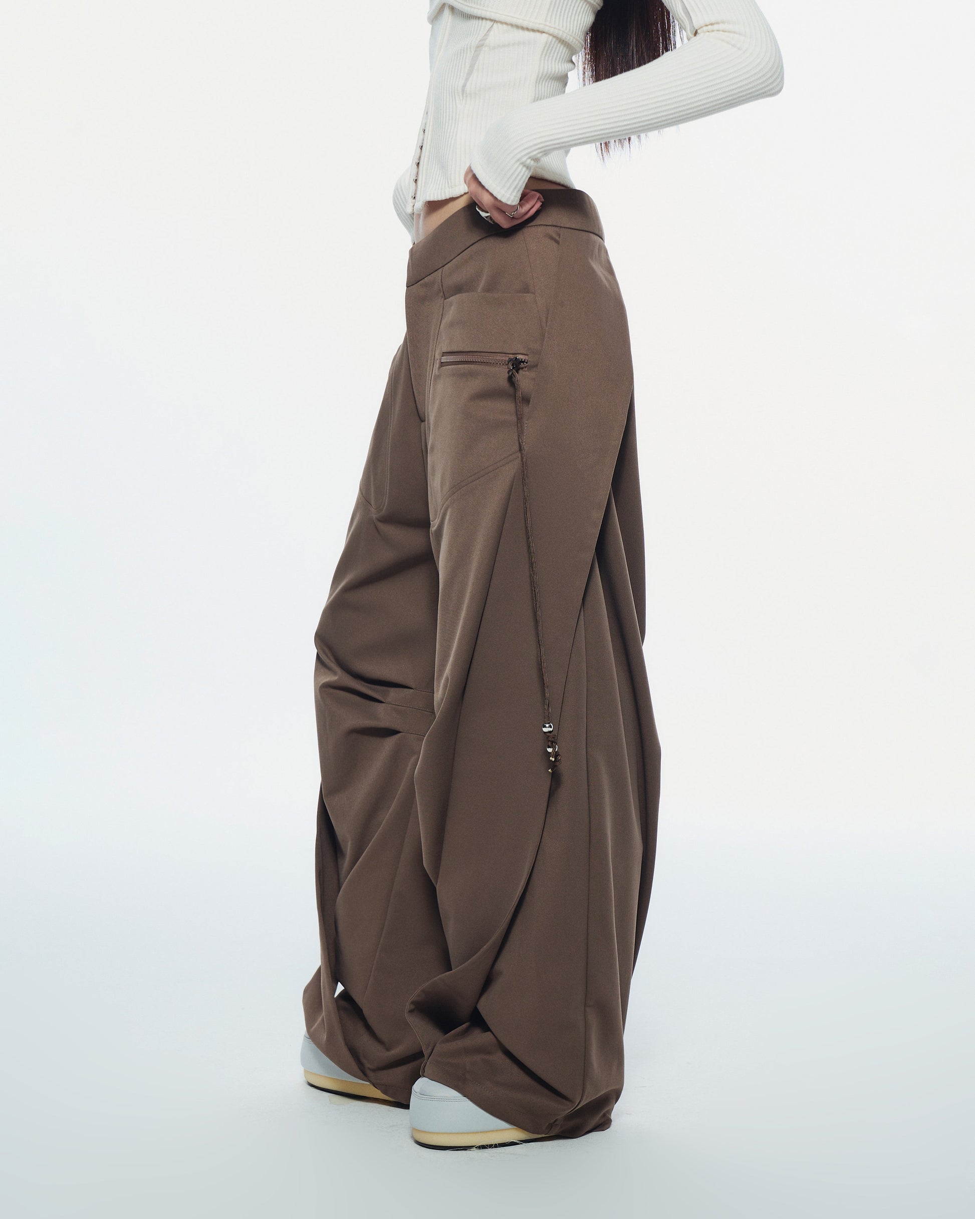 Bunny Hill Archer Pants (Brown) (Pre-order) - Em Clothing
