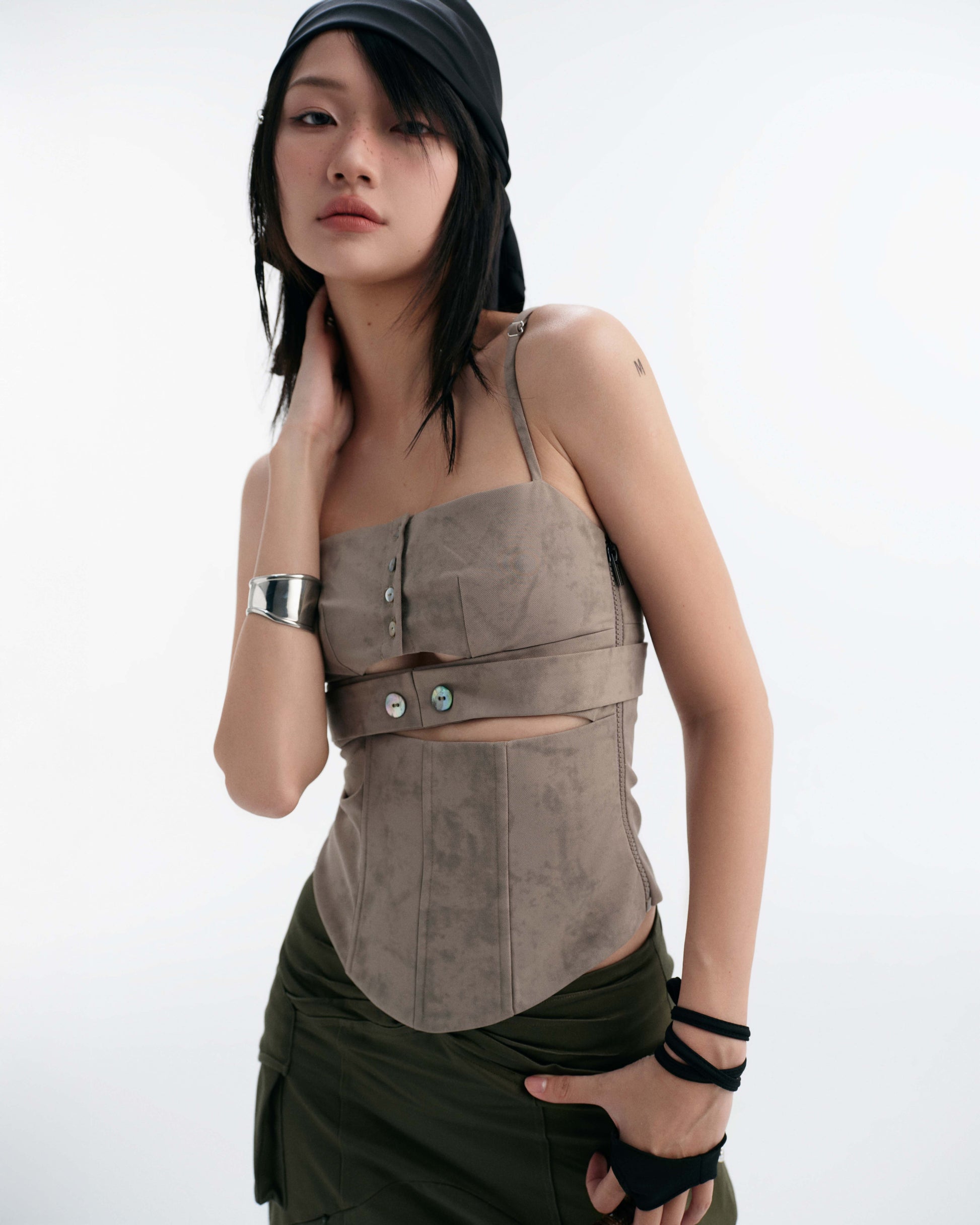 Bunny Hill Bowie Top (Pre-order) - Em Clothing