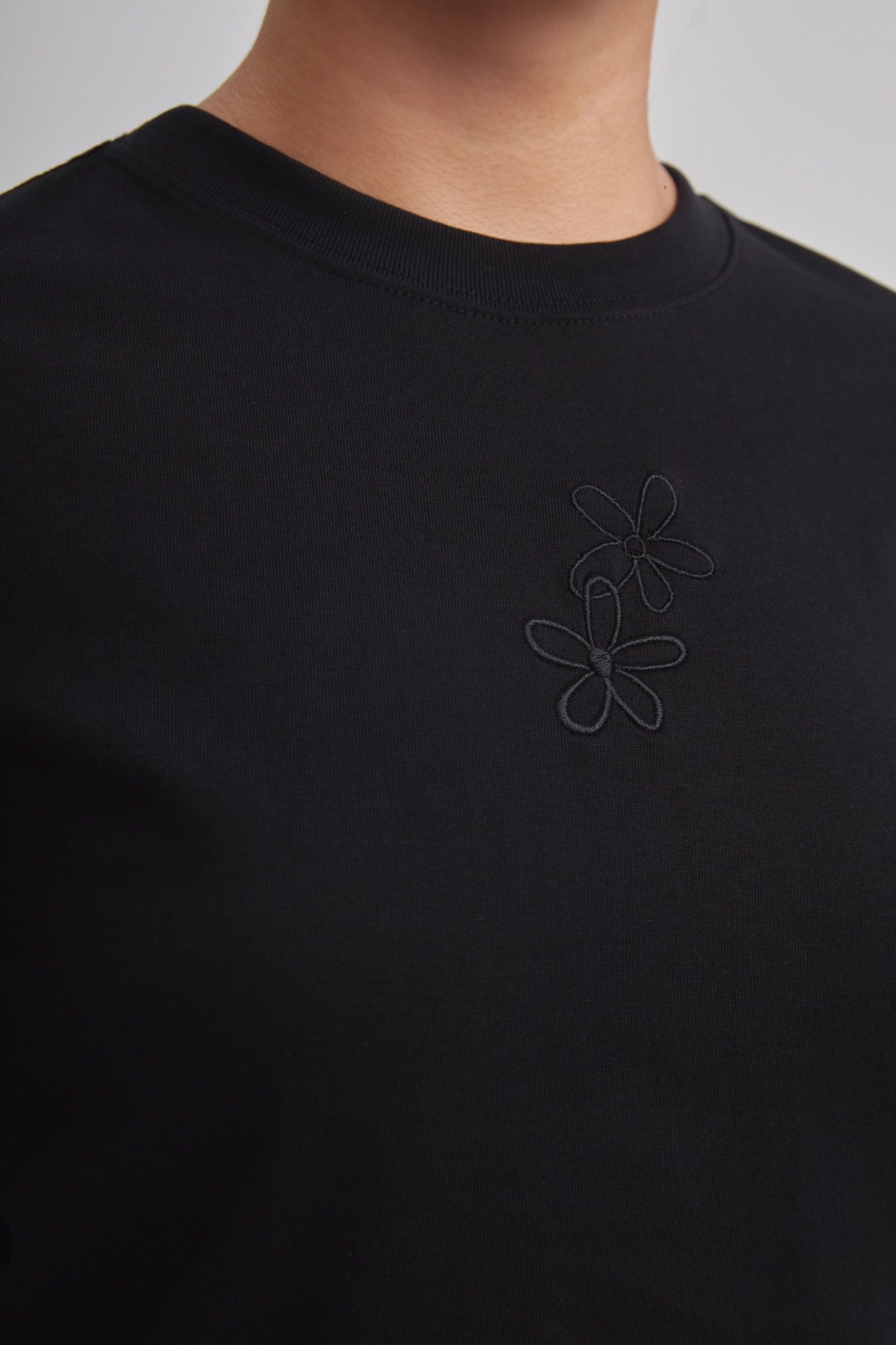 Libe Black Regular Fit T-Shirt (Pre-order)