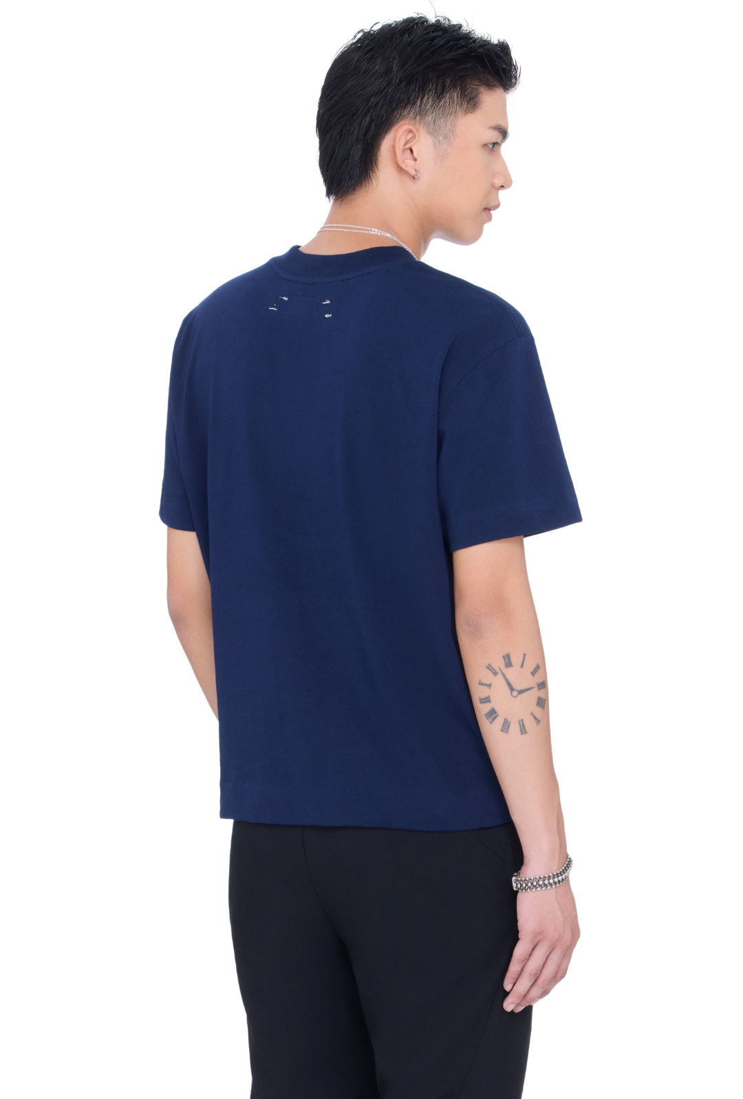 The Beuter Blank Navy Boxy V-Neck T-Shirt