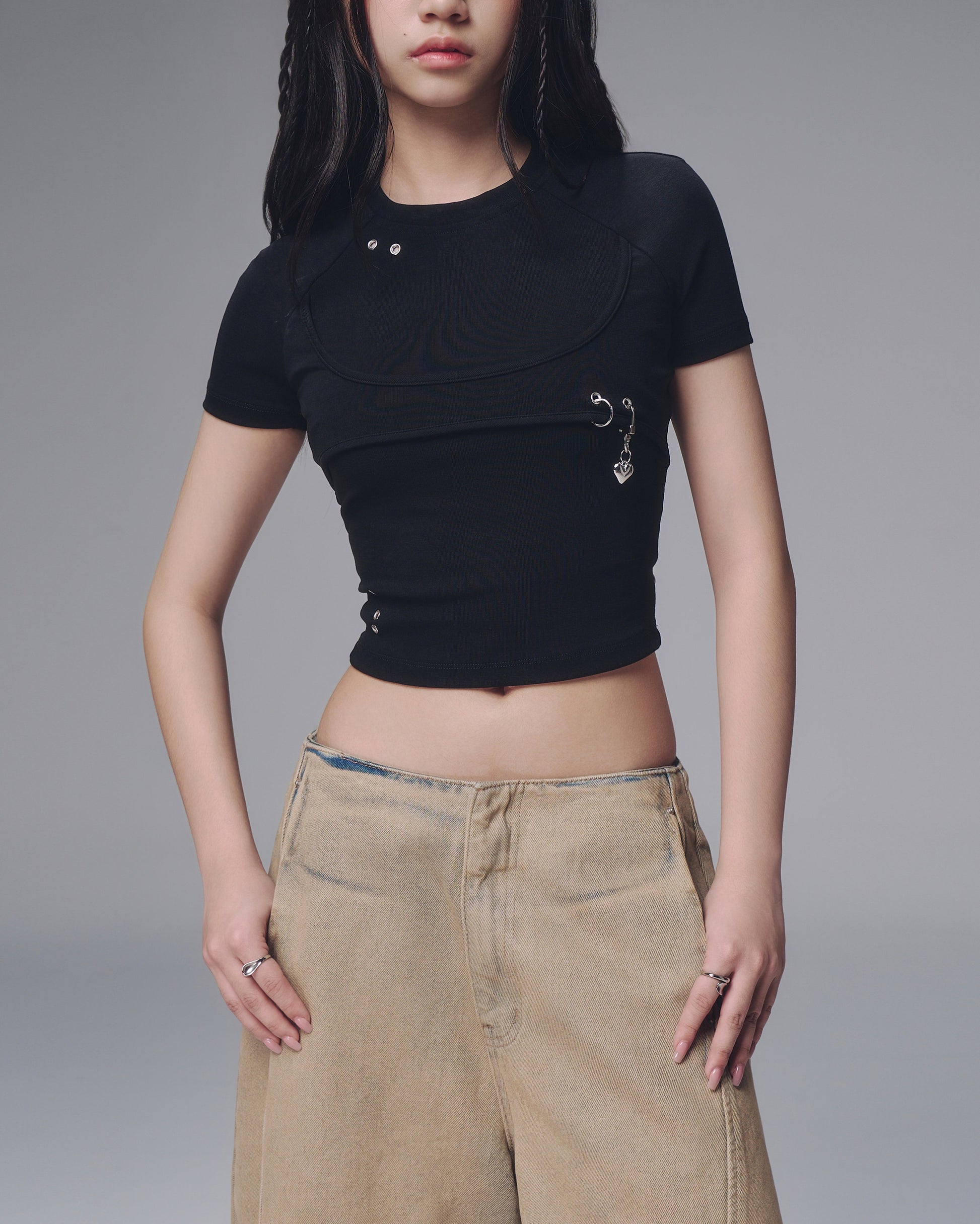 Bunny Hill Bunny Charm Ver.Baby Tee (Pre-order) - Em Clothing